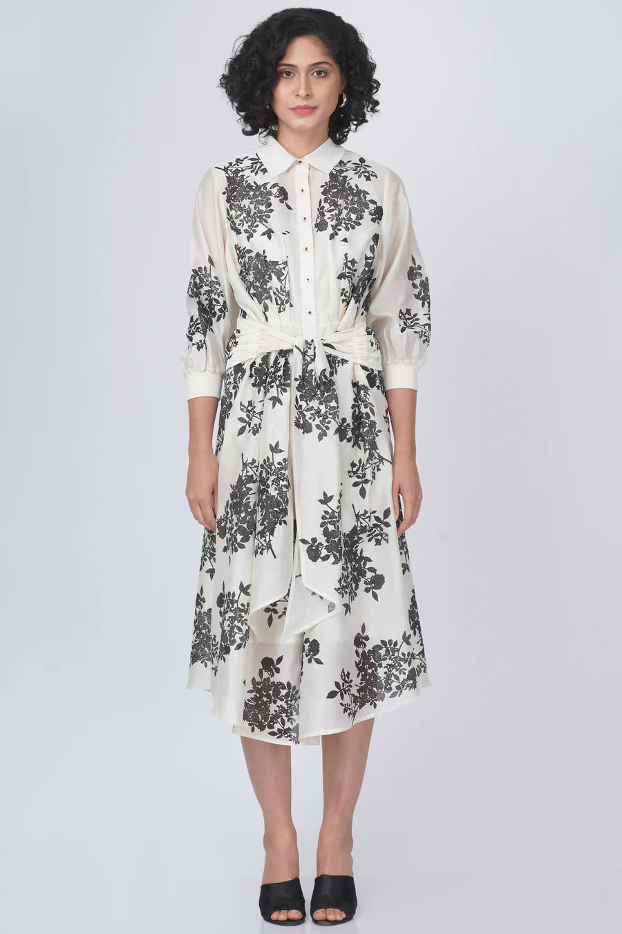 Ivory Tie-Up Dress In Black Yuri Print In Silk Chanderi