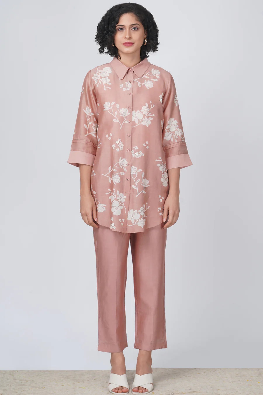 Yuri Print Silk Chanderi Shirt With Flower Embroidered And Silk Chanderi Pant