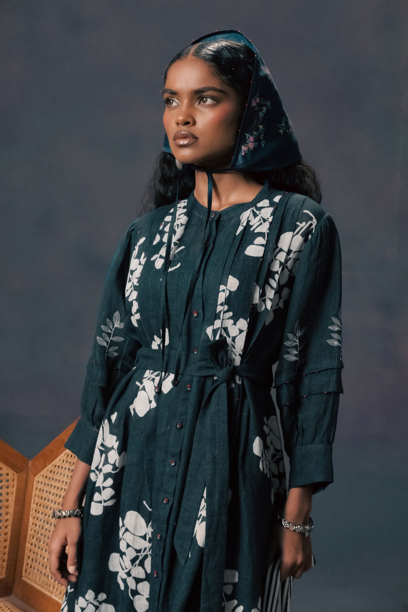 Elegant Indigo Discharge Print Gauze Linen Pleated Dress with Embroidered Sleeves