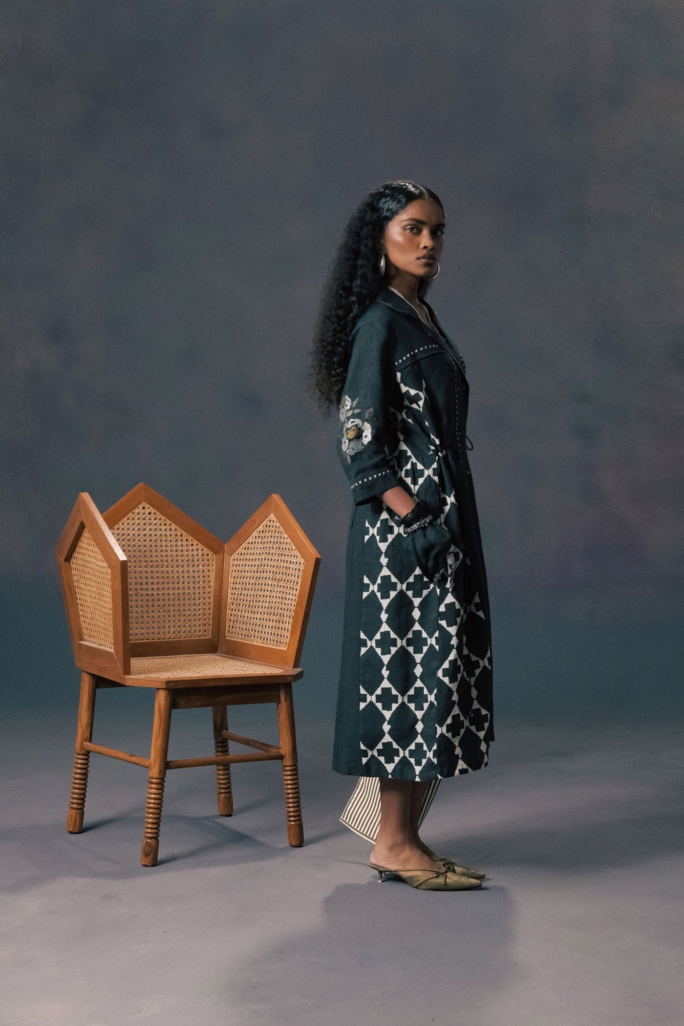 Flowy Indigo Linen Shirt Dress: Discharge Print, Chic Embroidery, Relaxed Fit