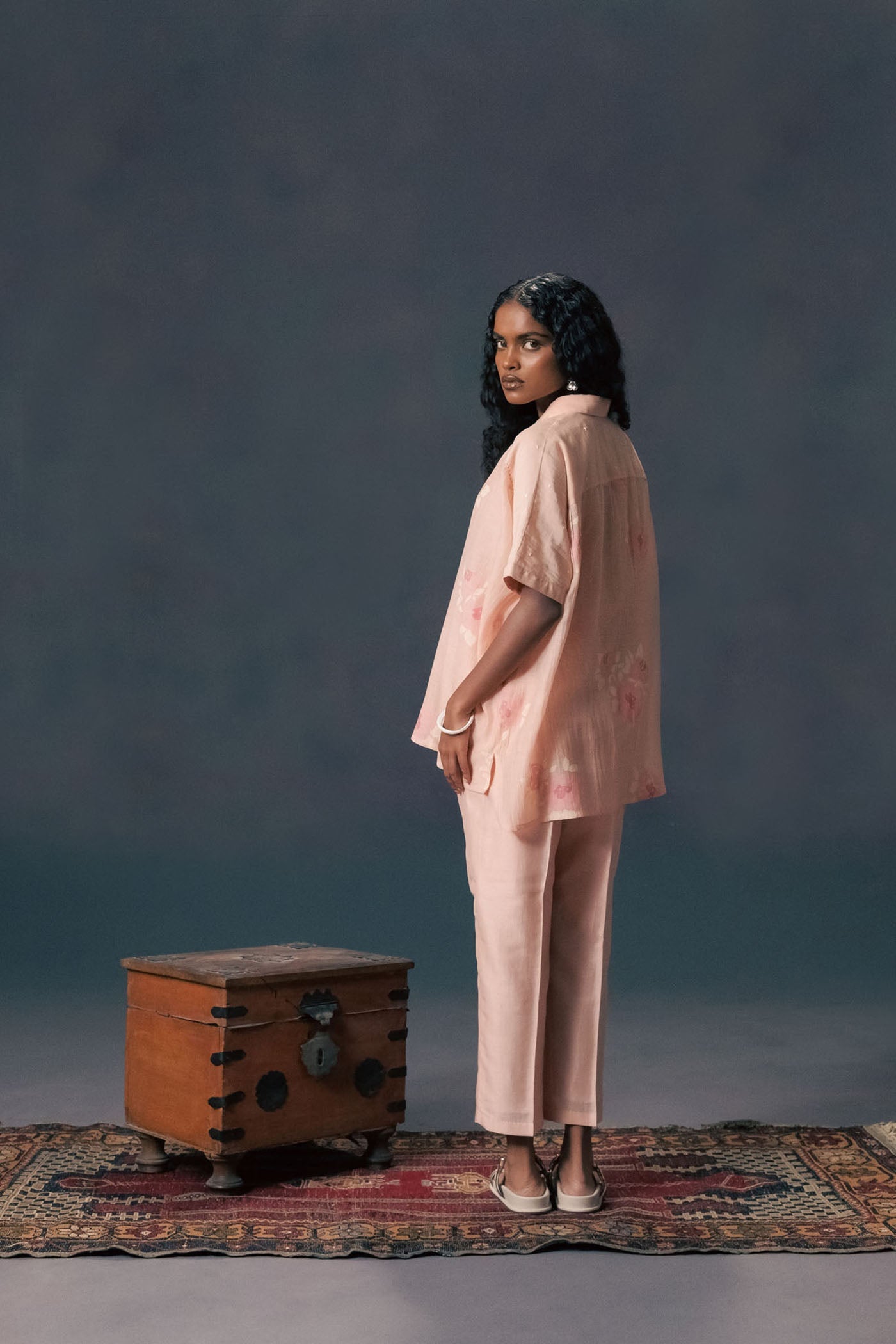 Chic Old Rose Mul Chanderi Shirt, Silk Screen Printed Straight Pants Set