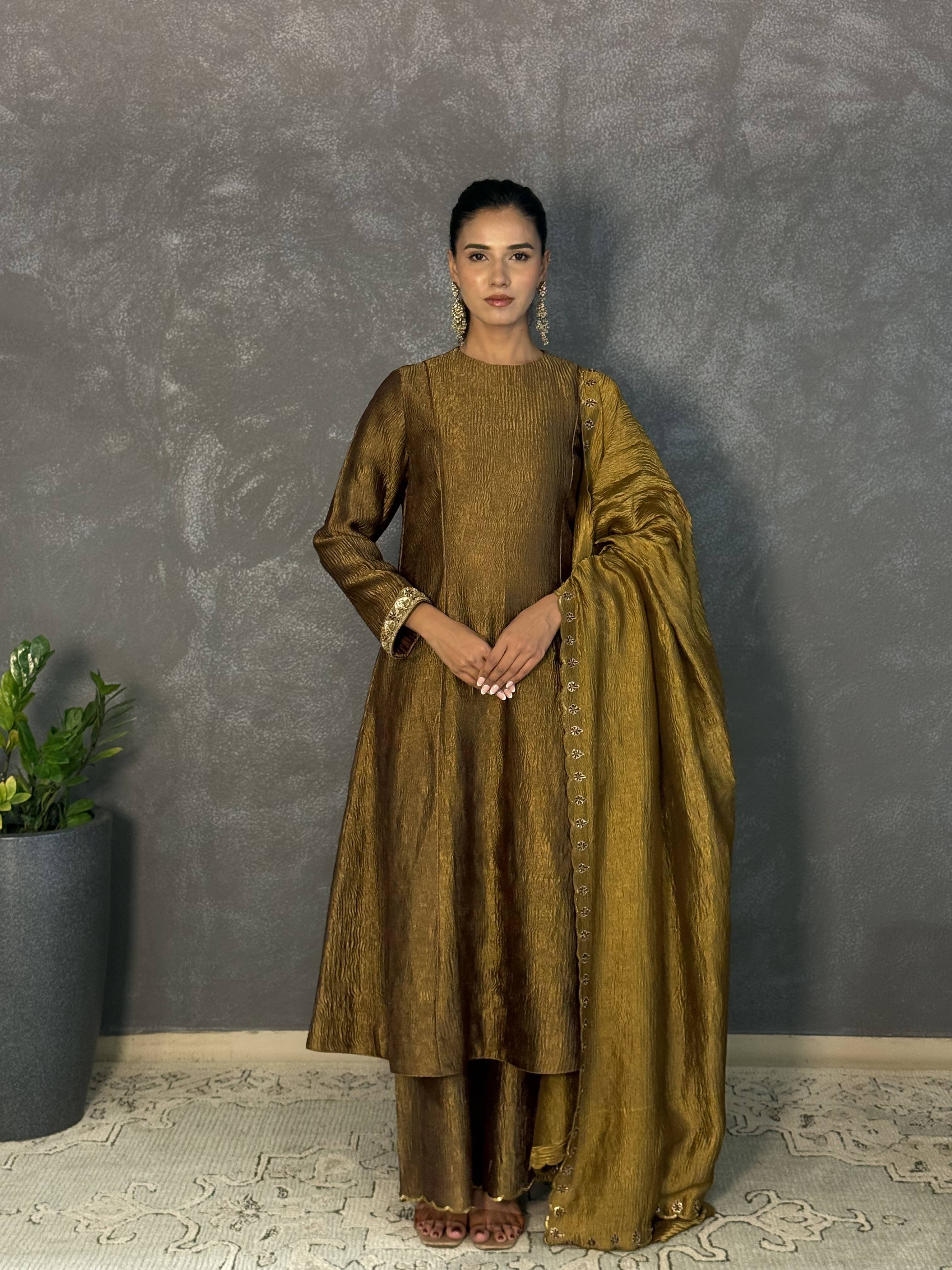 Old God & Cinnamon Rupa Kurta Set