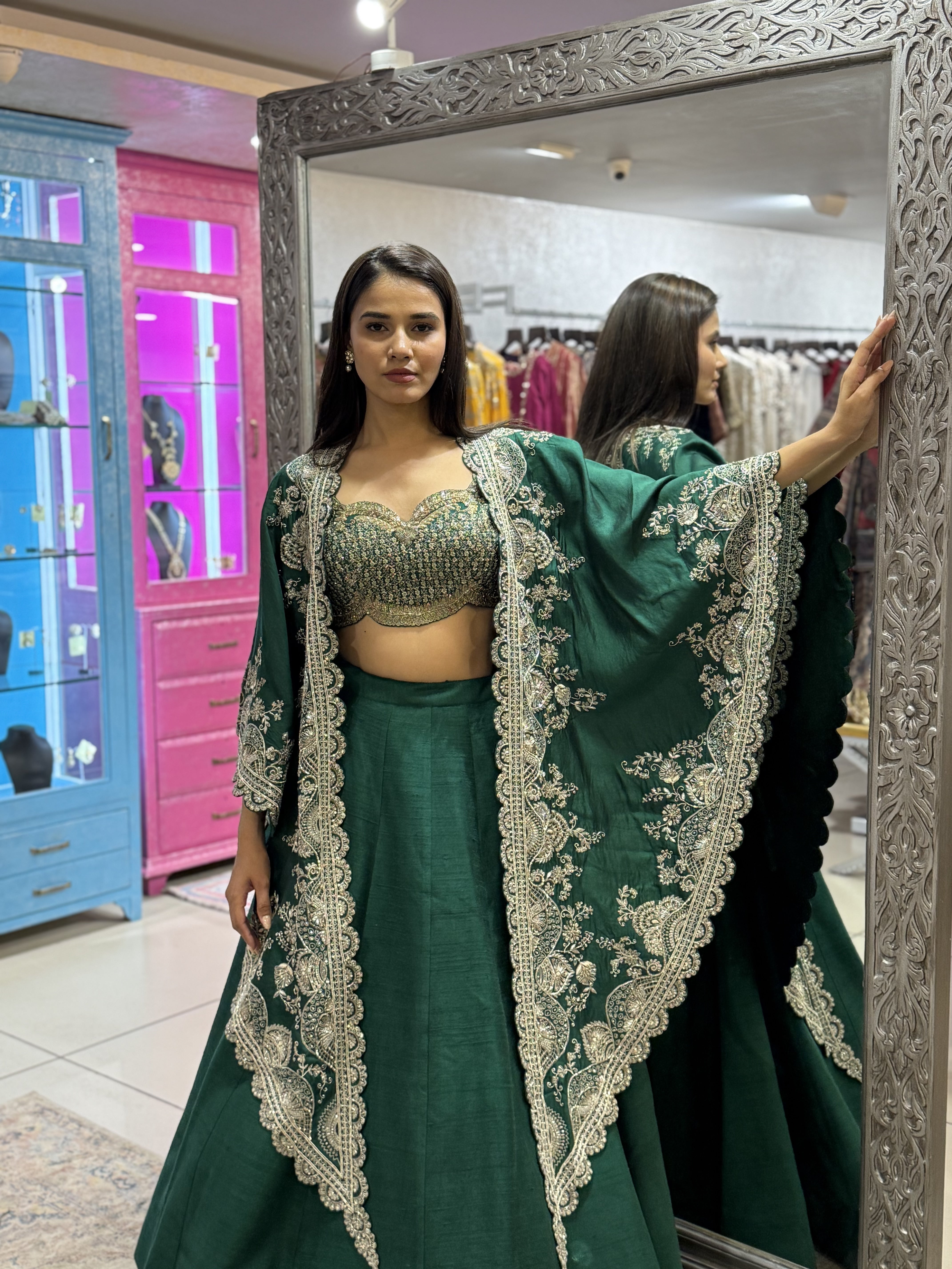 EMERALD GREEN CAPE SET
