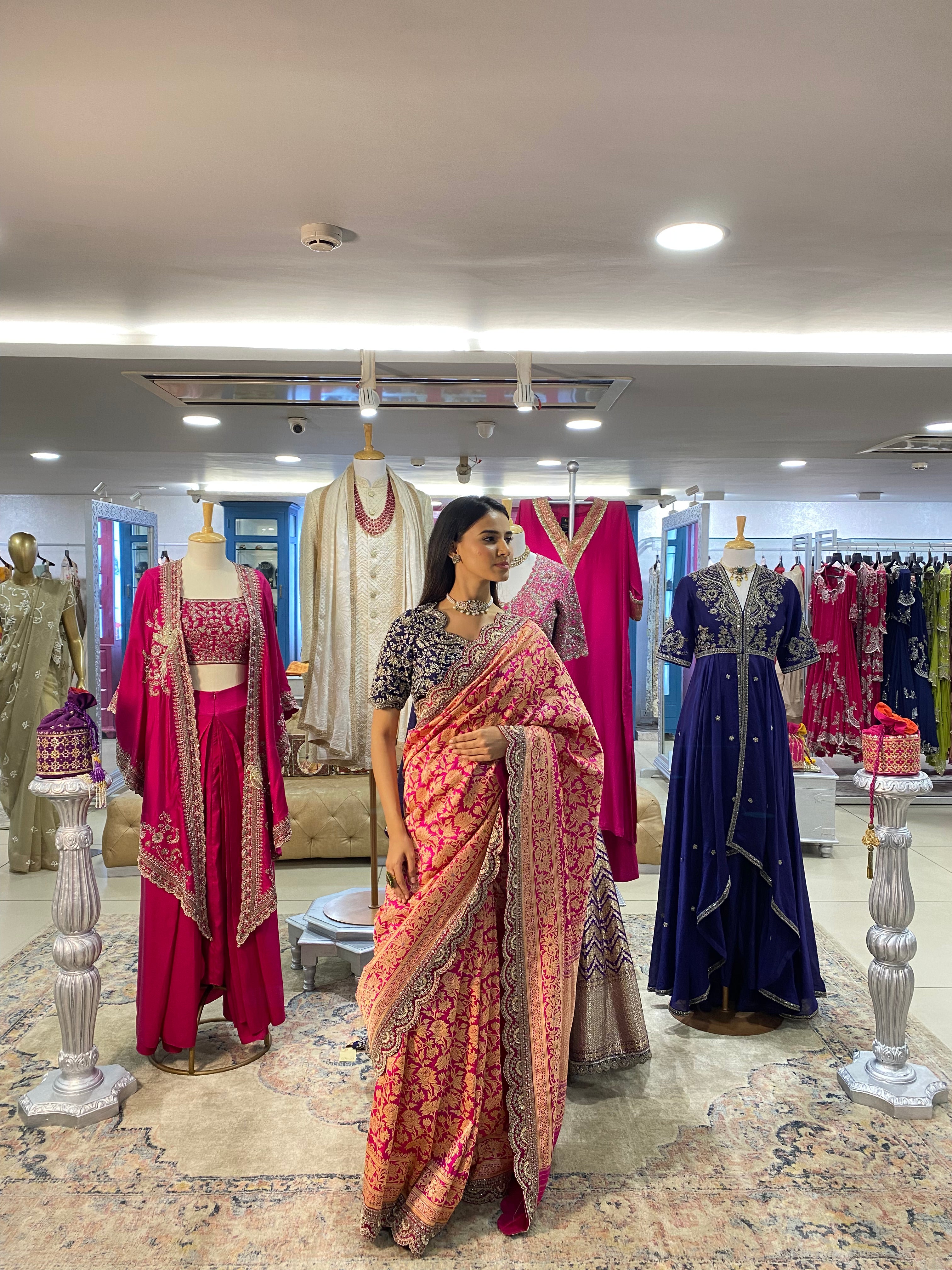 PINK BANARASI SAREE WITH SCALLOP