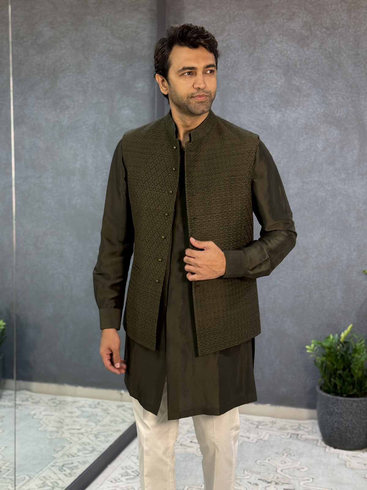 AZRU-SADRI KURTA SET