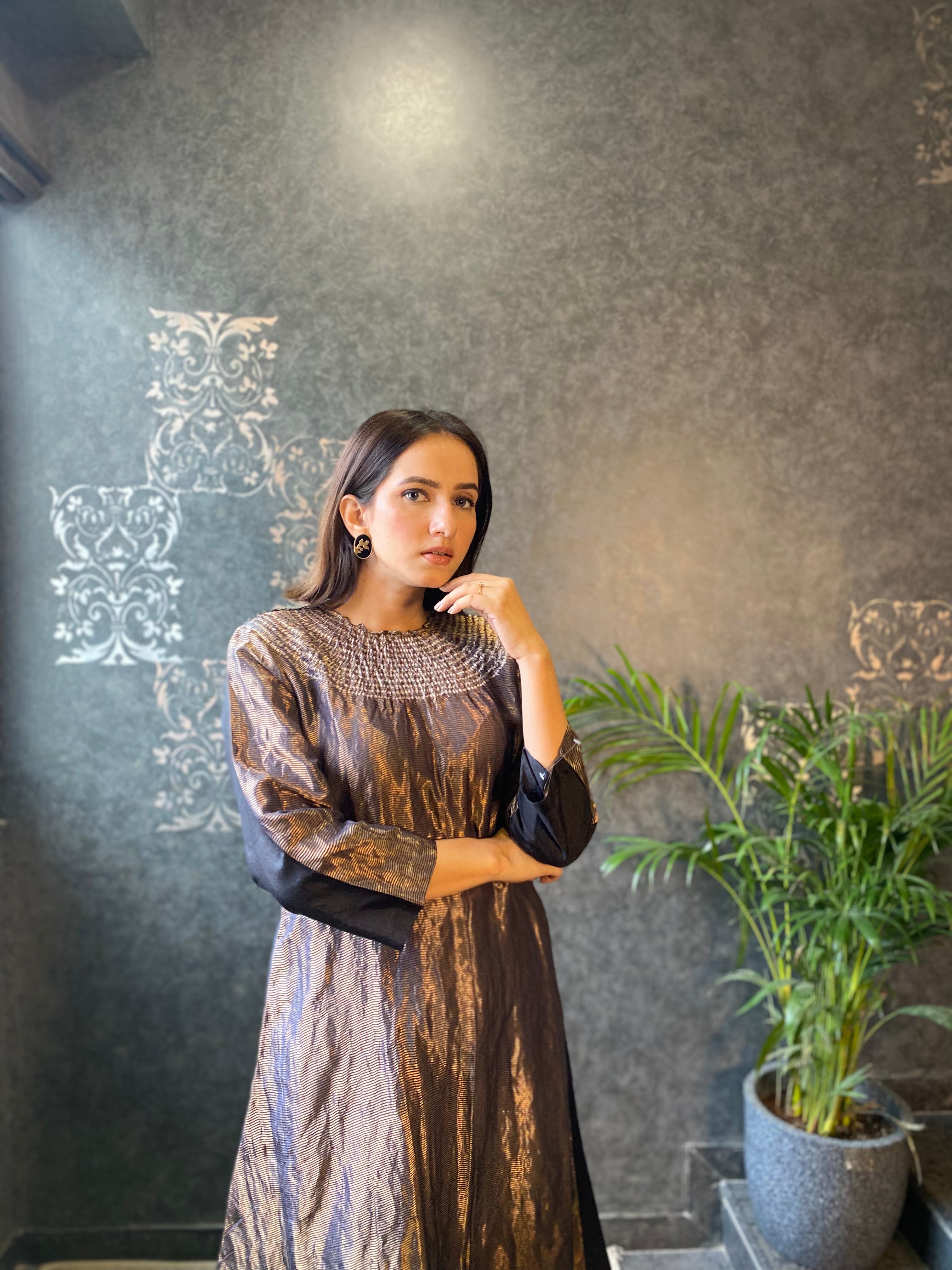 METALLIC SECTOR CO ORD SET BLACK