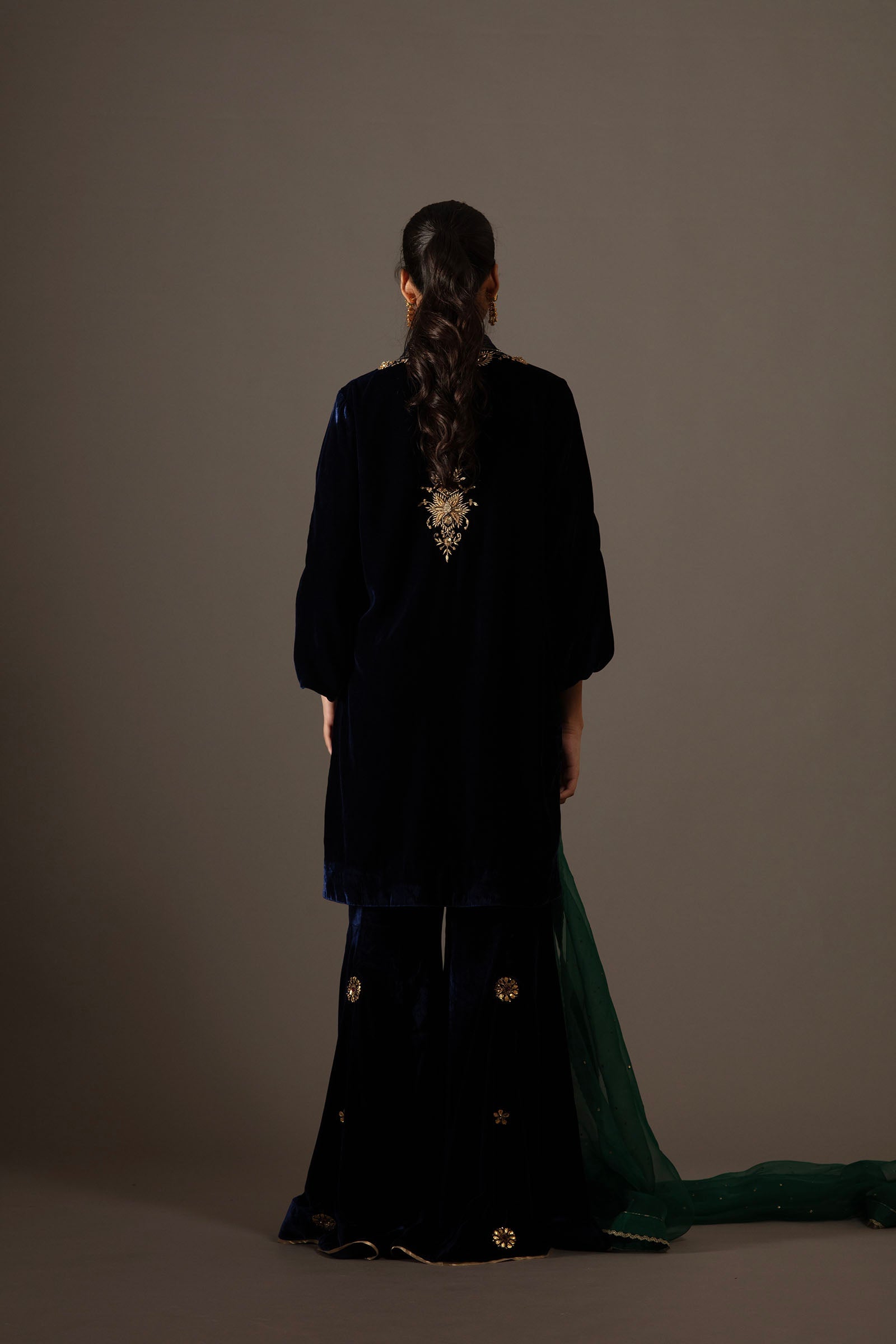 Anaya Velvet Kurta Set- Blue