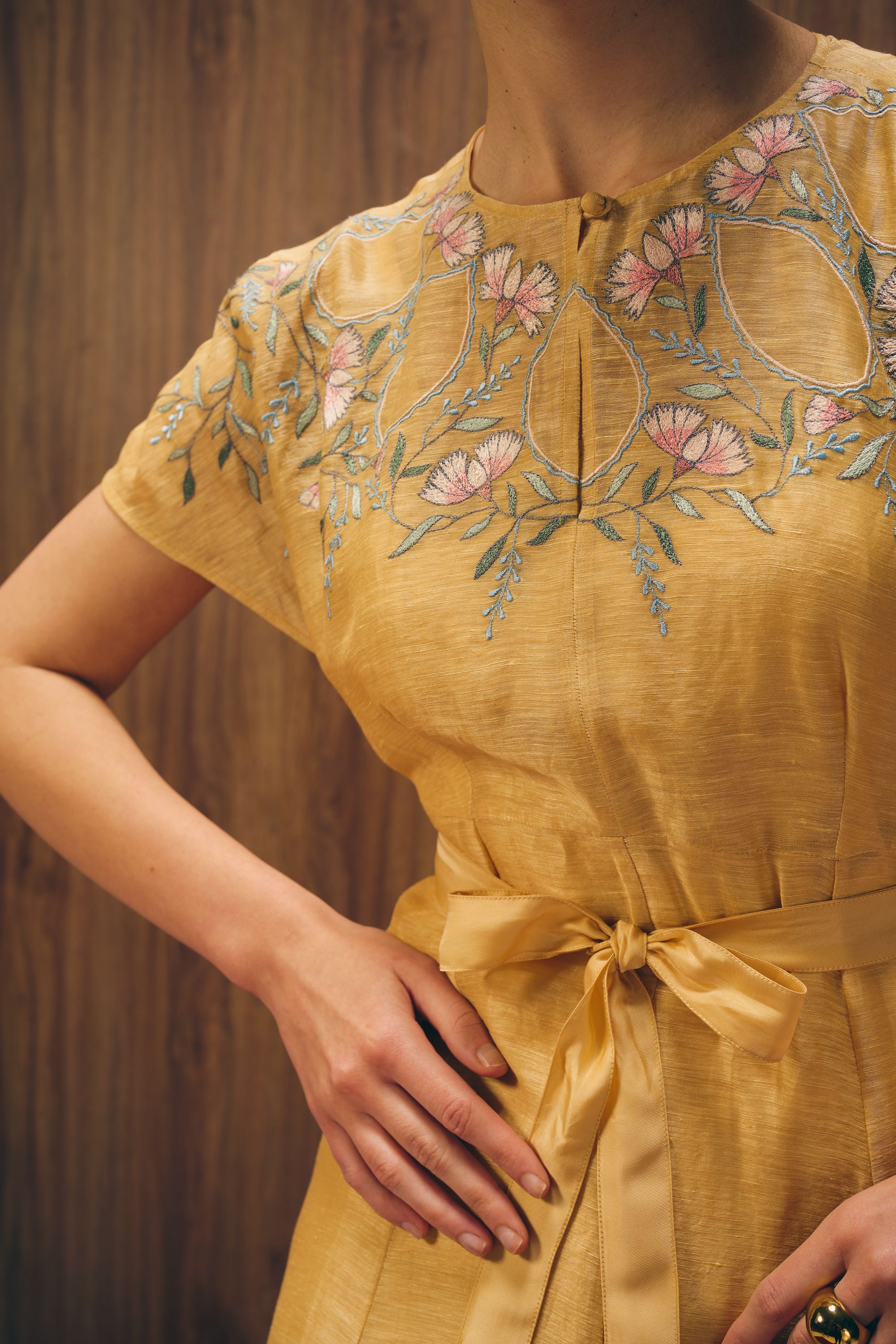 Florien golden dress