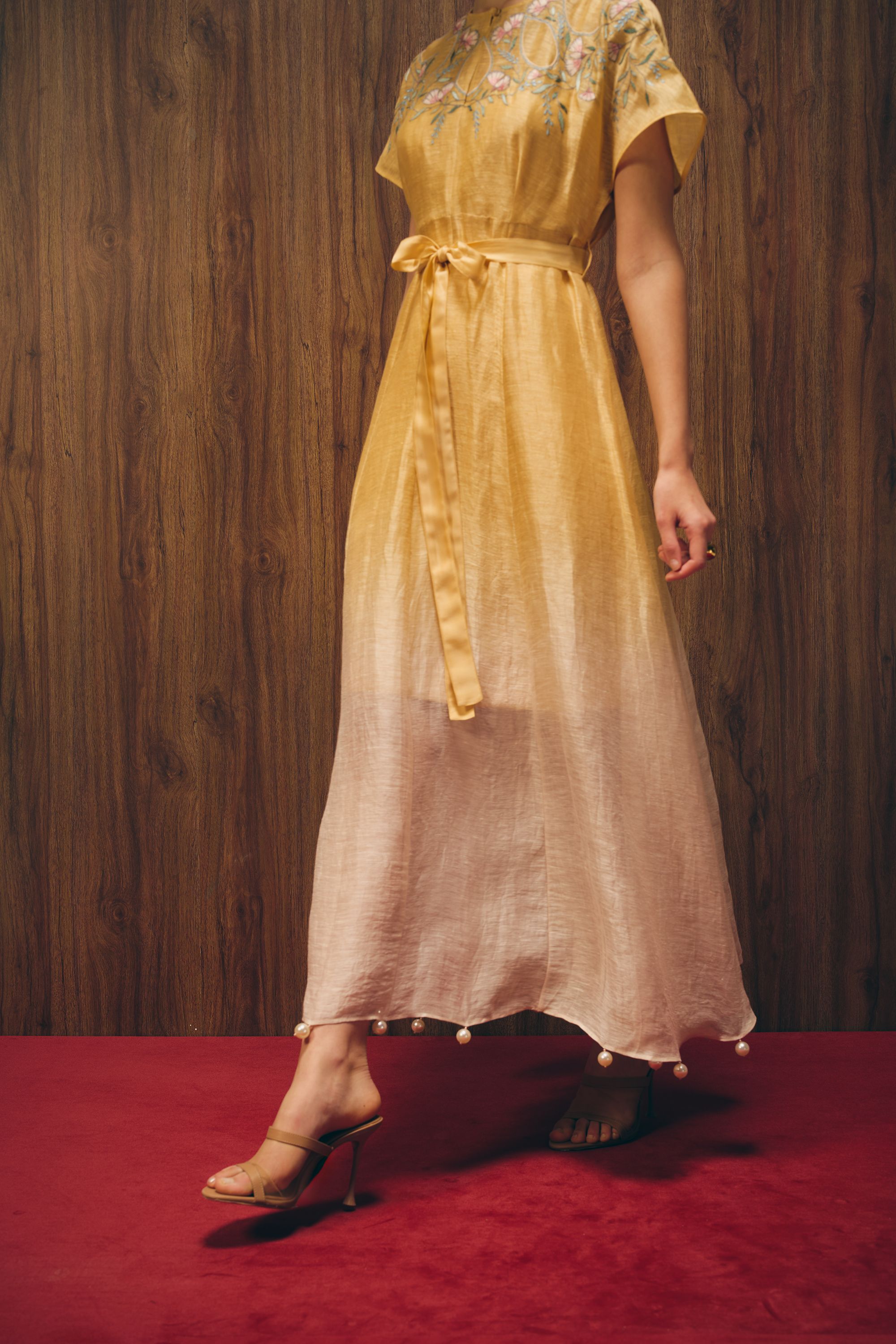 Florien golden dress