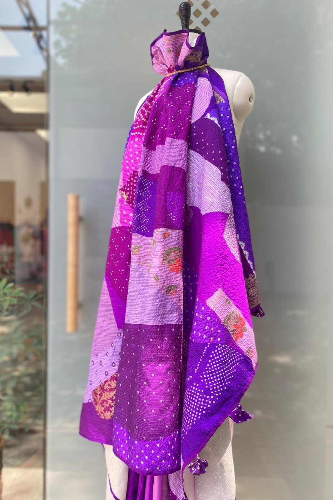 https://cdn.shopify.com/s/files/1/0255/8597/5393/files/Naina_Jain_Bandhani_Silk_Patchwork_Saree_Purple_2.jpg?v=1727608378