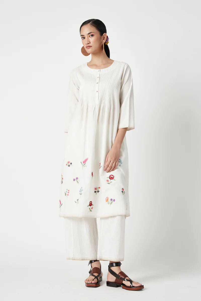 PHLOX EMBROIDERED KURTA SET (2PCS)