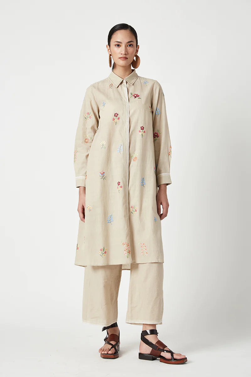 Monet Embroidered Kurta set (2 pcs)