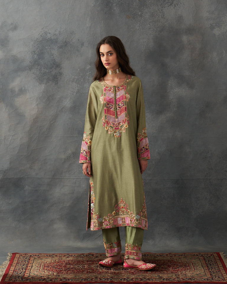 Velvet patchwork Kurta with pants & dupatta.
