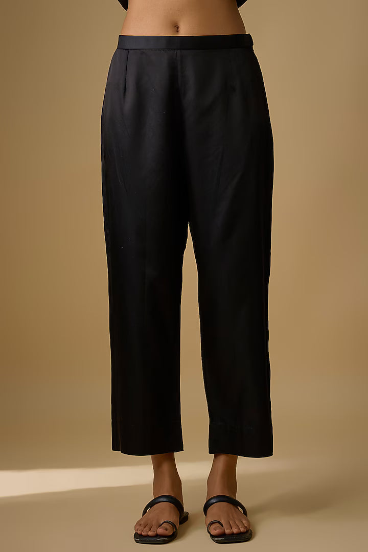 Black Silk Thread Work Kaftan Set