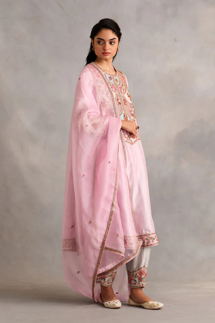 Pakistani Kurta With Pants And Dupatta