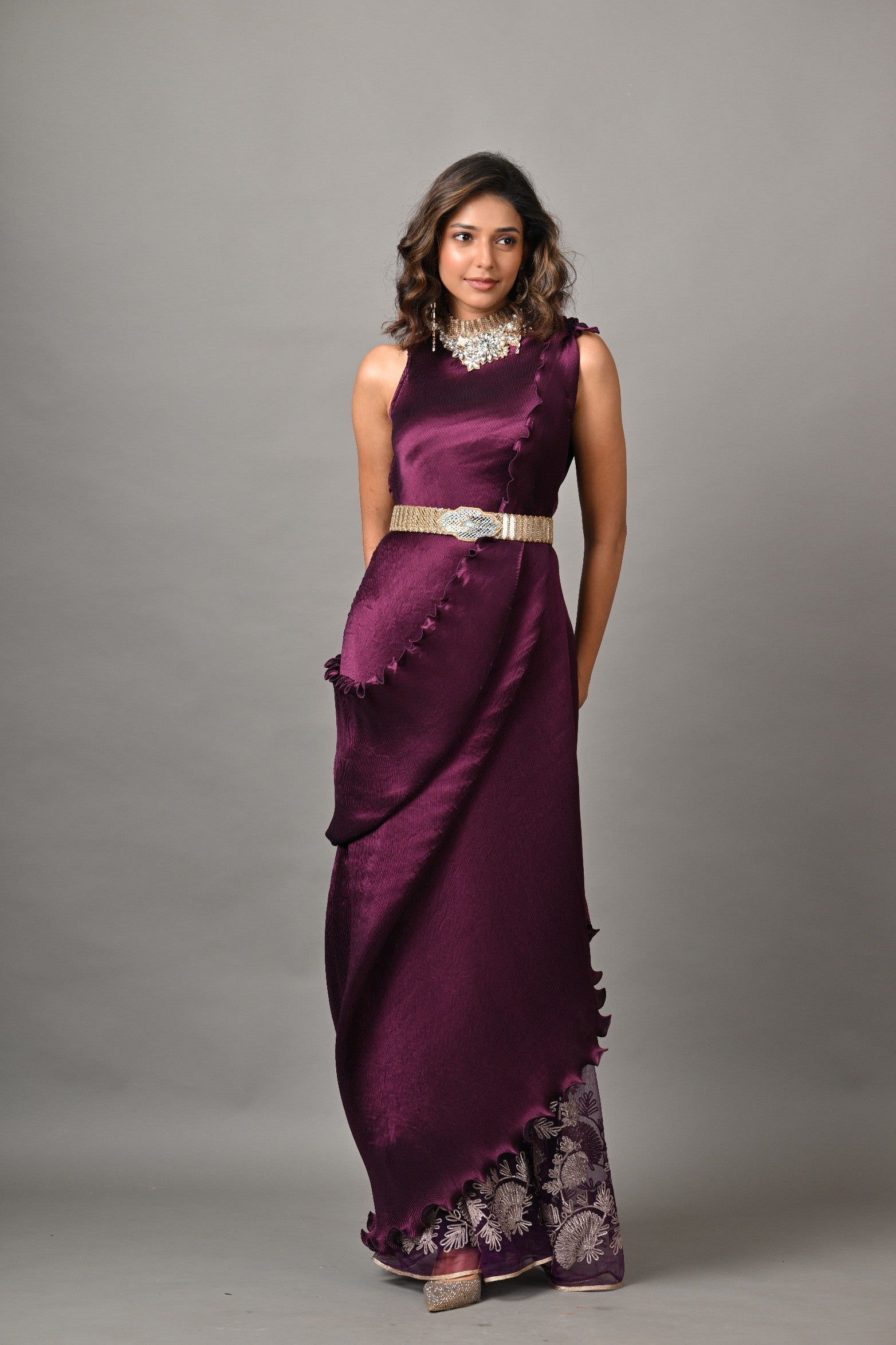 Blackberry pleated dress with embroidery and pleated drape