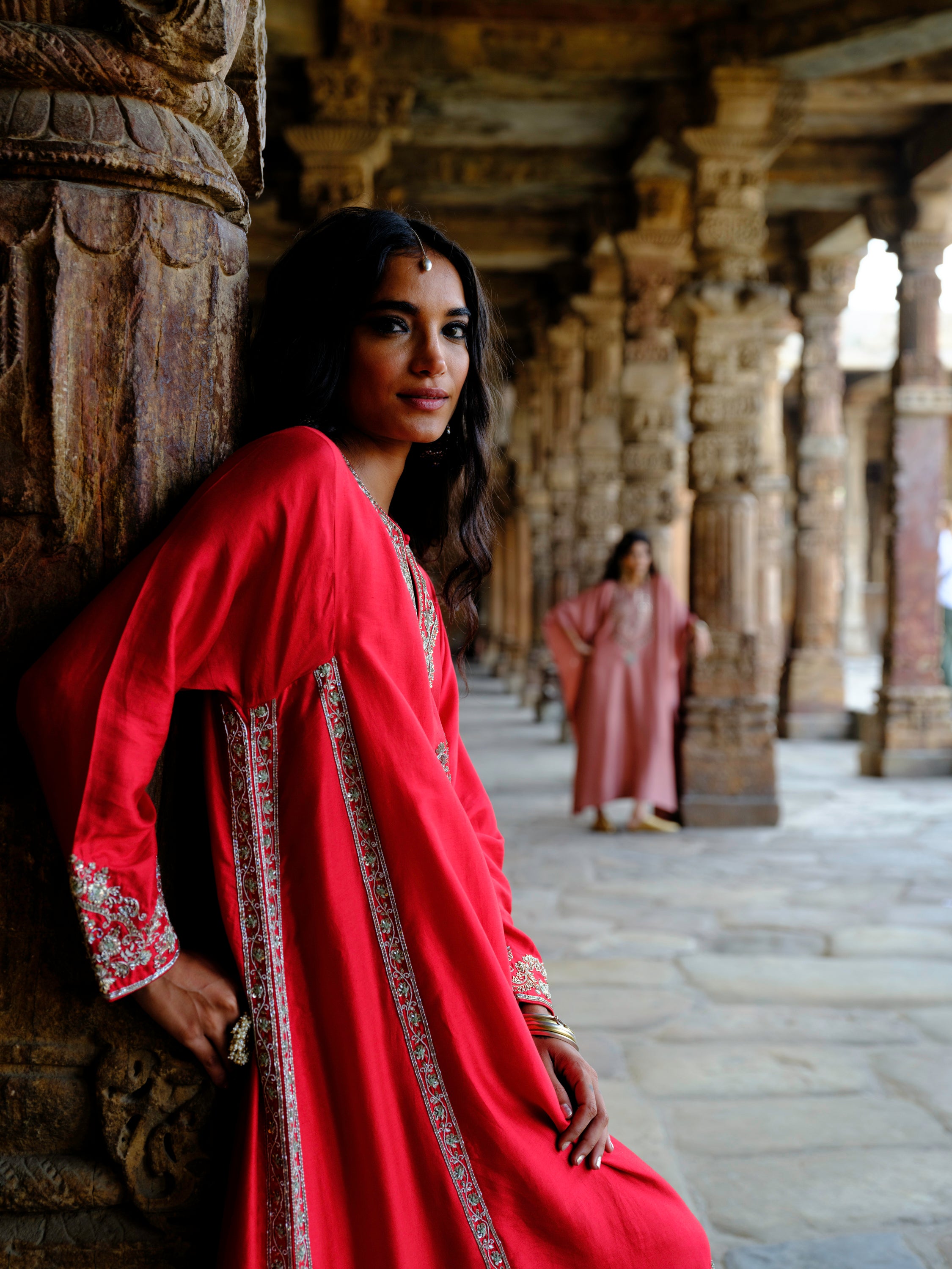 Featuring a tunic in silk base with zardosi embroidery.