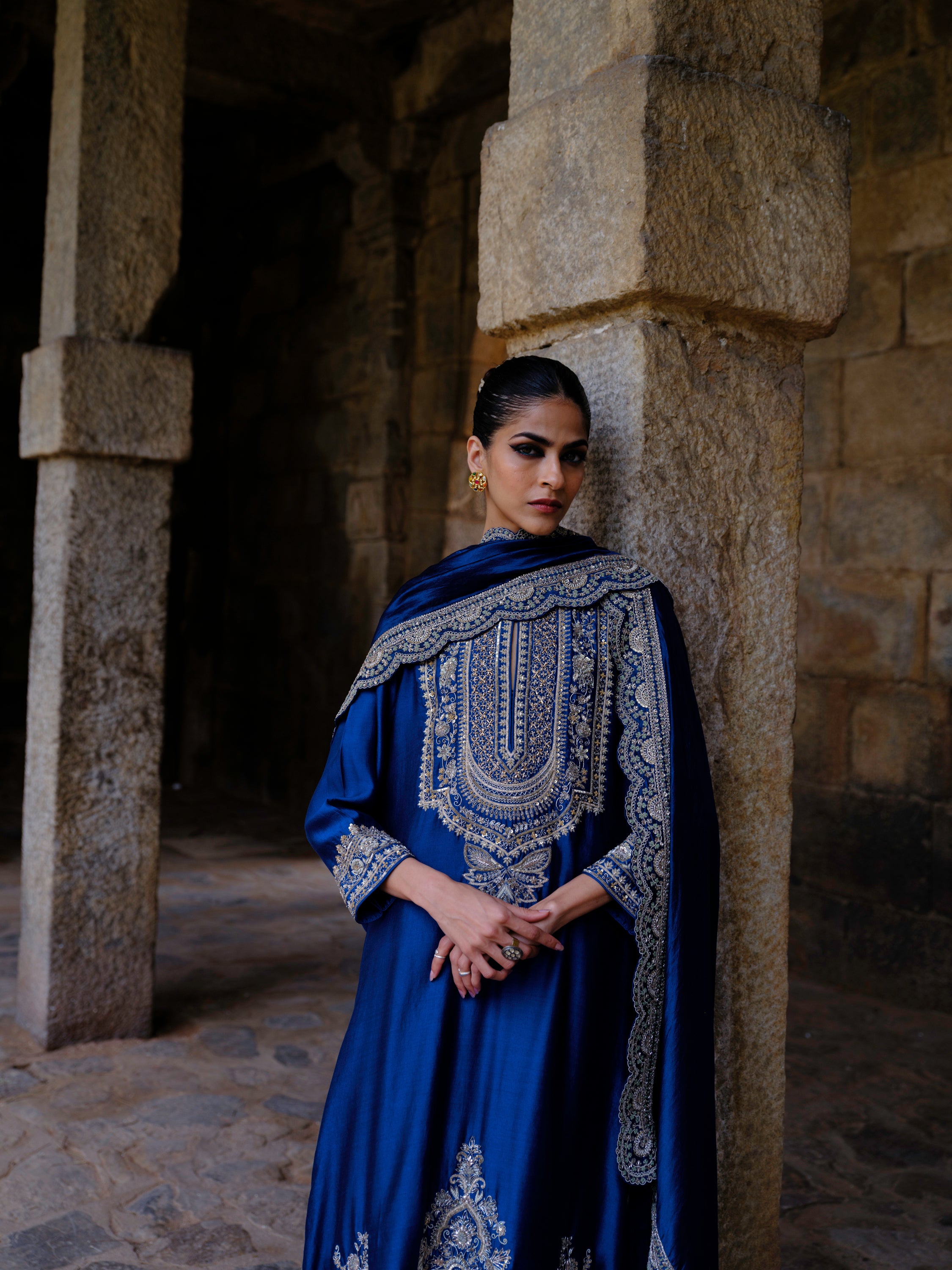 Featuring a tunic in silk base with zardosi embroidery.