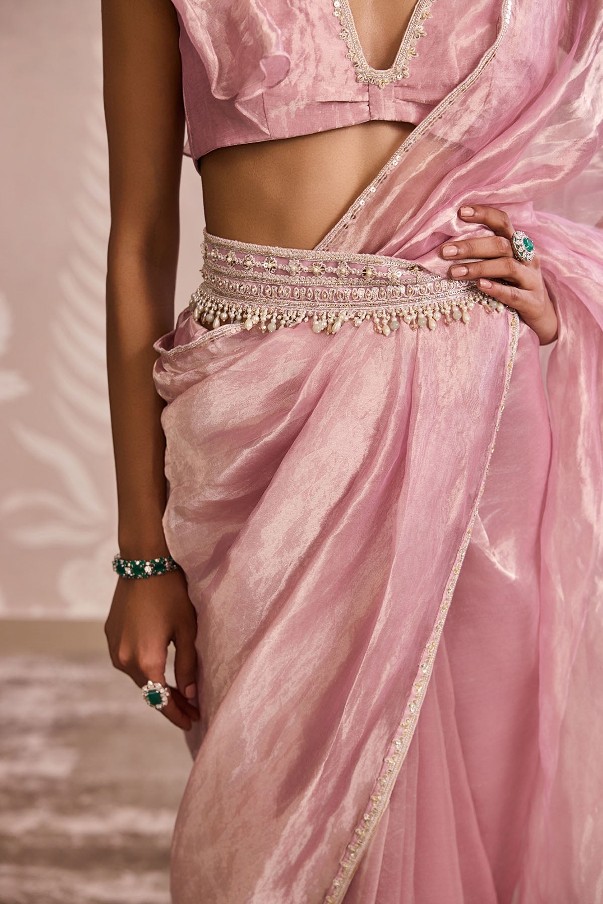 Luxurious Quartz Saree Set: Embroidered Tissue Blouse, Flat Saree, Crepe Petticoat