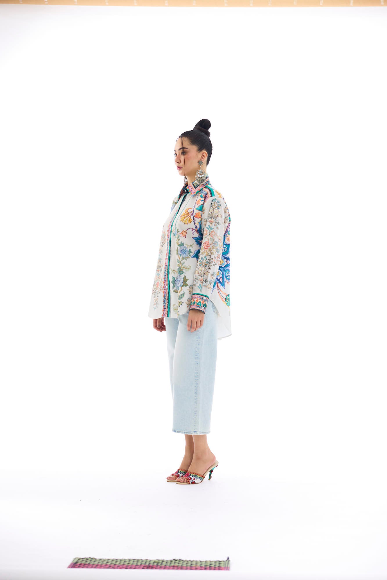 J'adore : Ferhana - Ivory/Blue