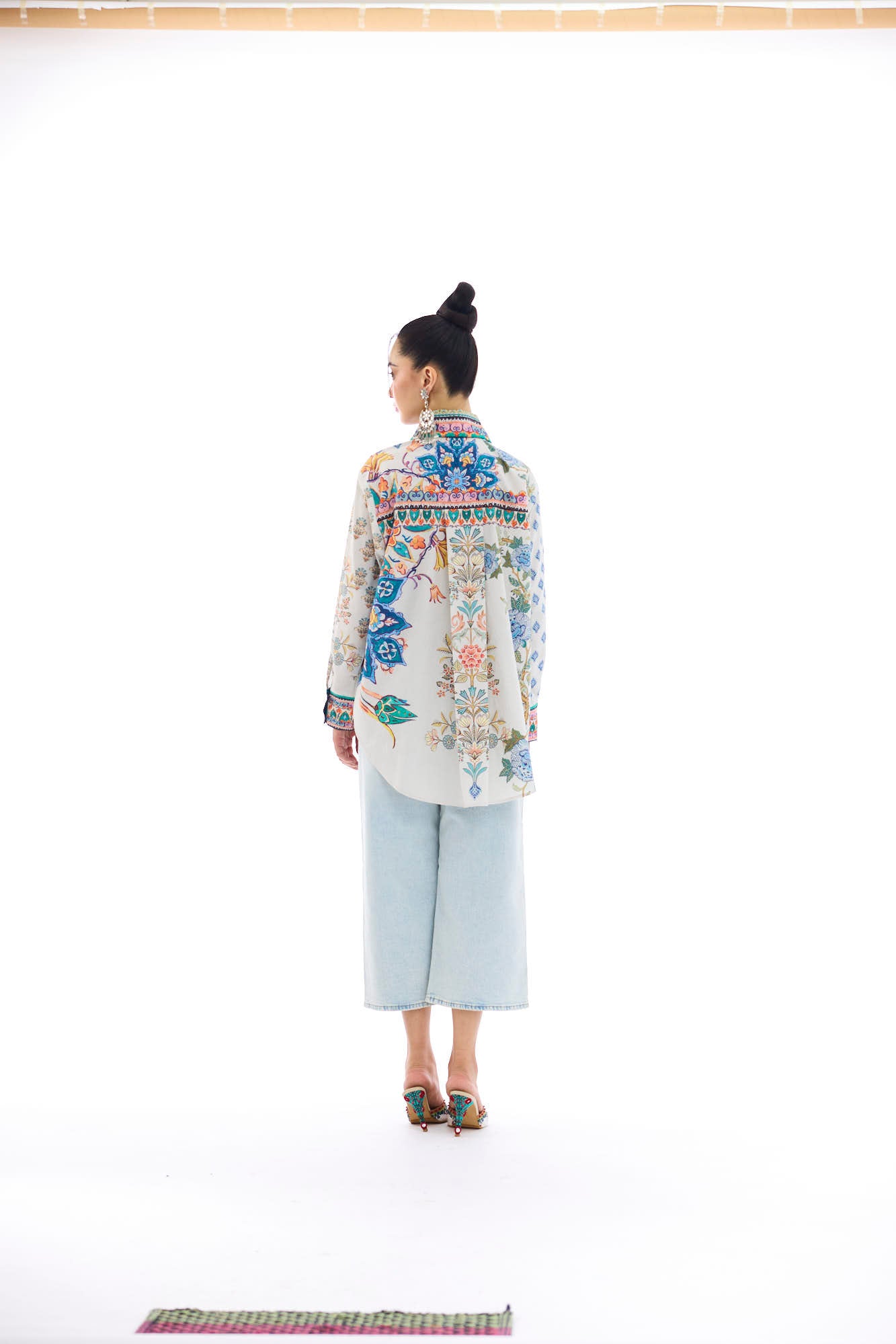 J'adore : Ferhana - Ivory/Blue