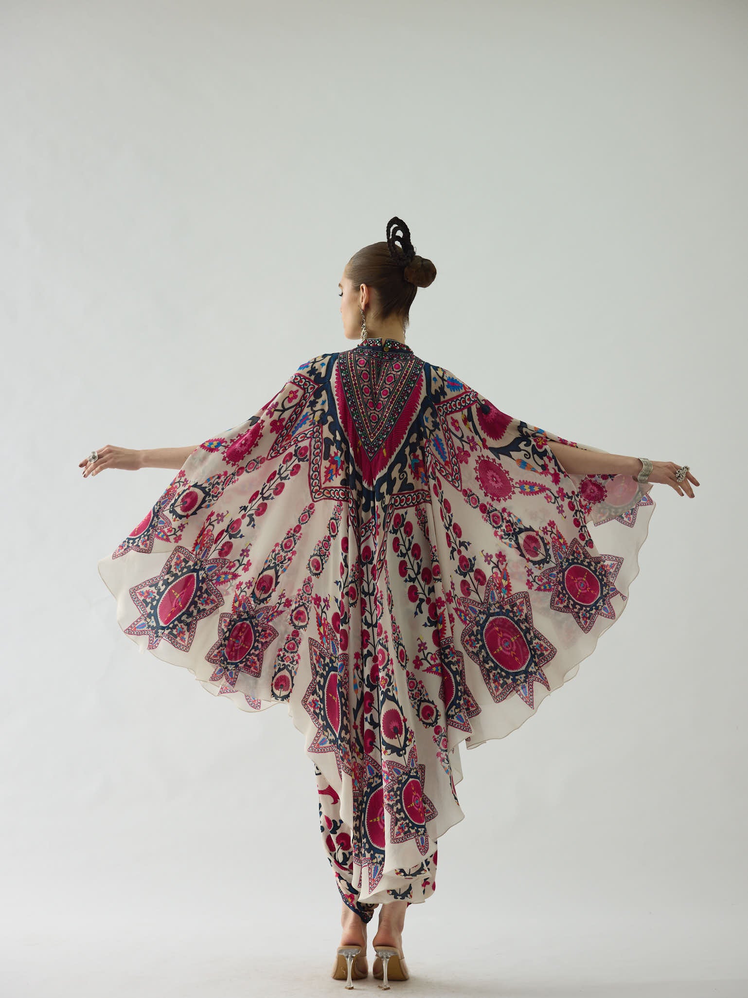 Bukhara Raspberry Farah Cape Set