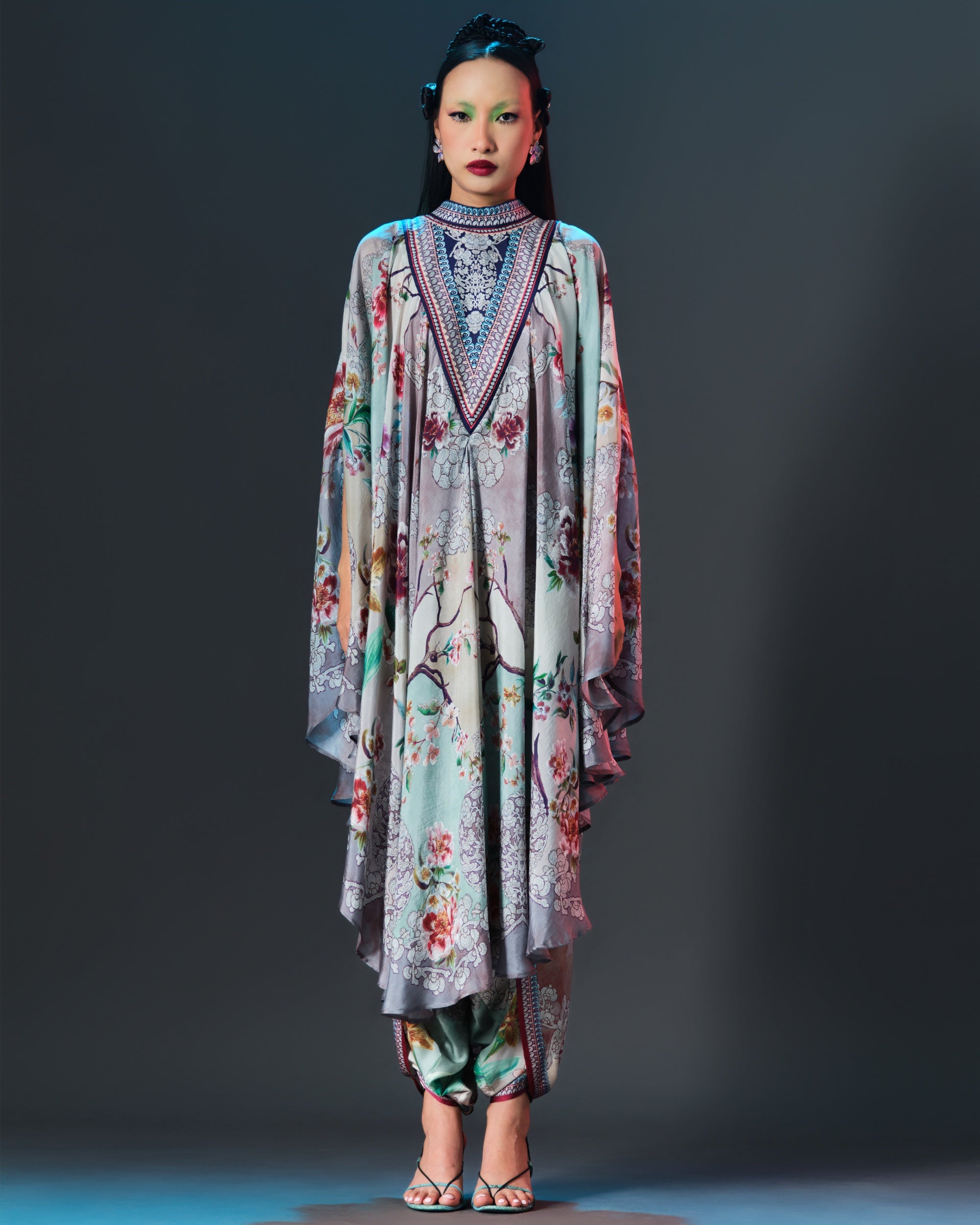 IKEBANA : FARAH