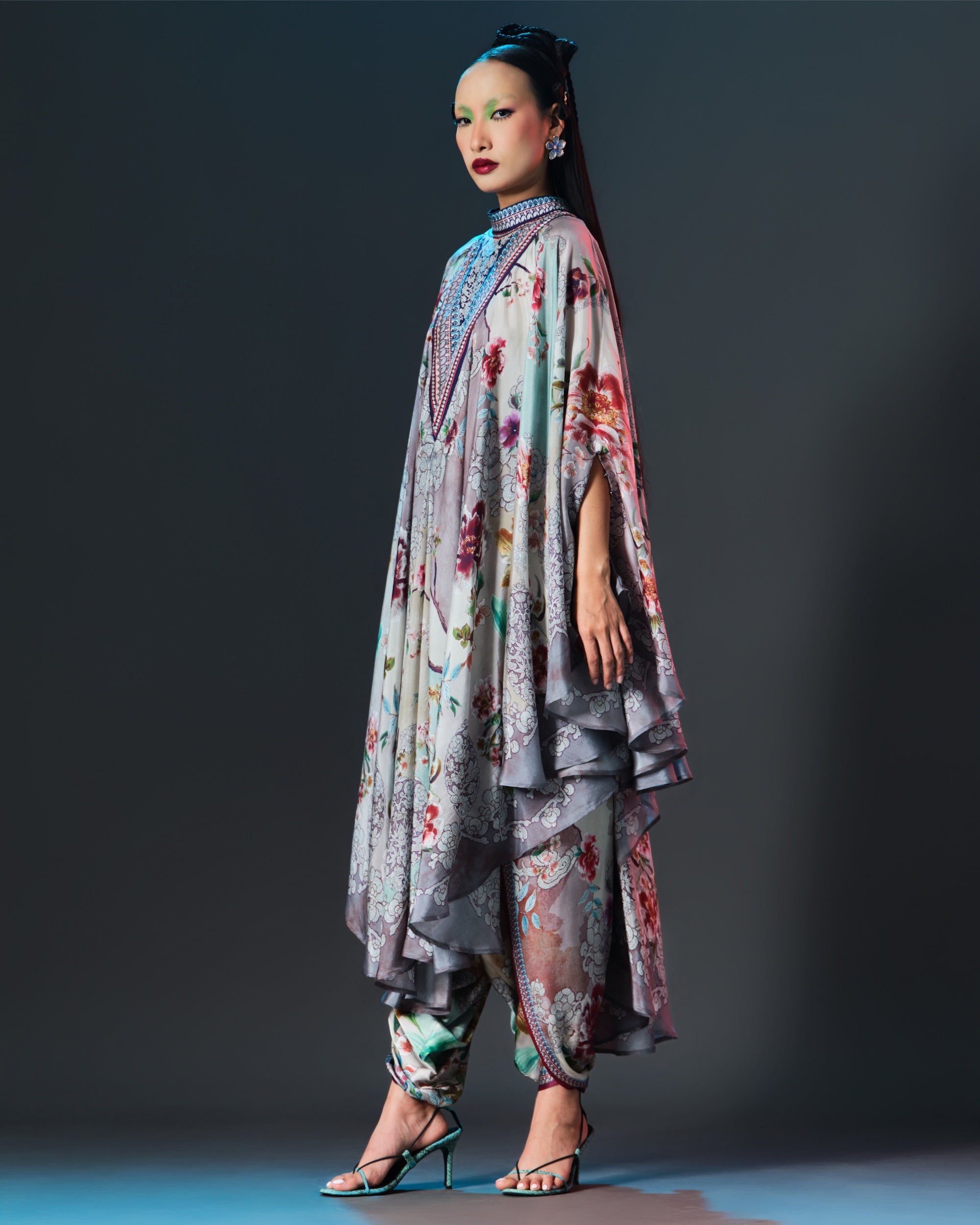 IKEBANA : FARAH