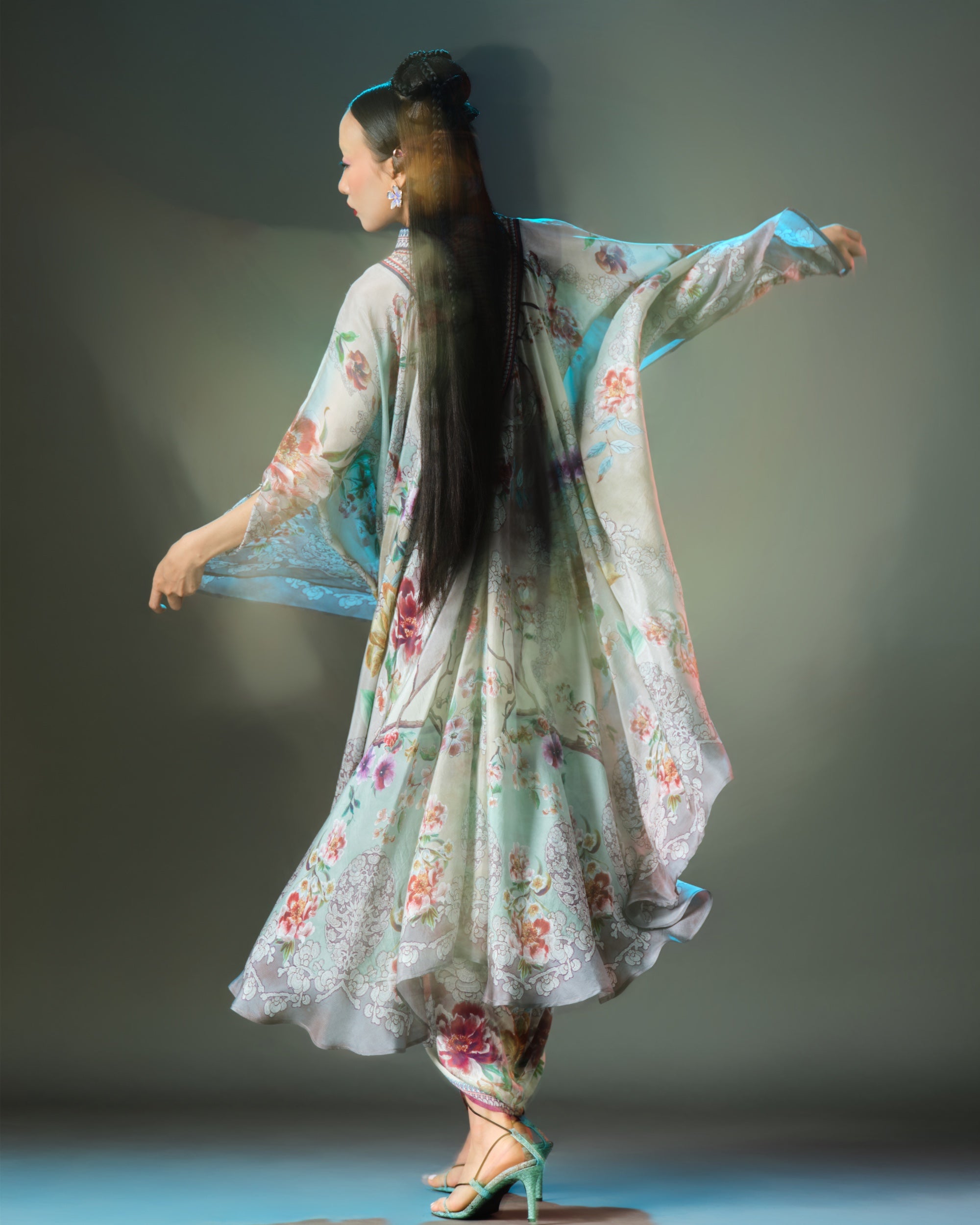 IKEBANA : FARAH