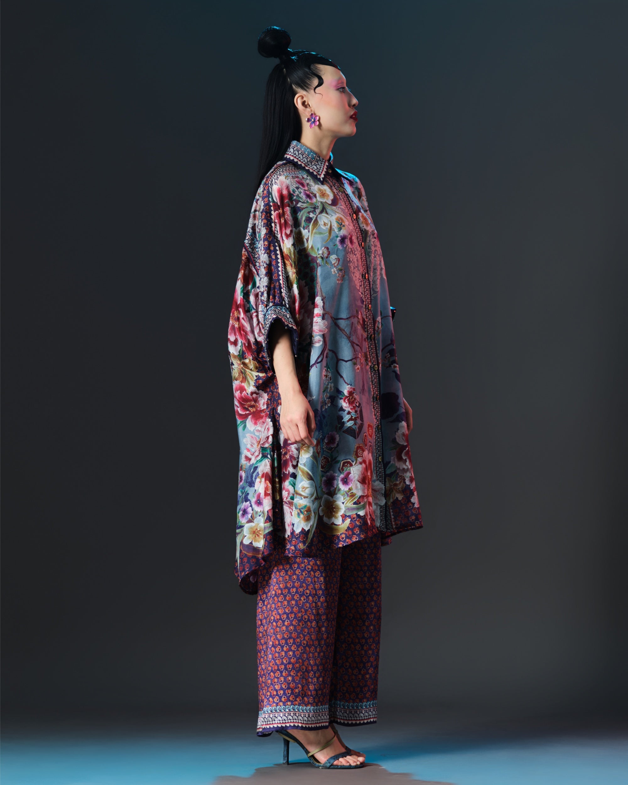 IKEBANA : KAMARA