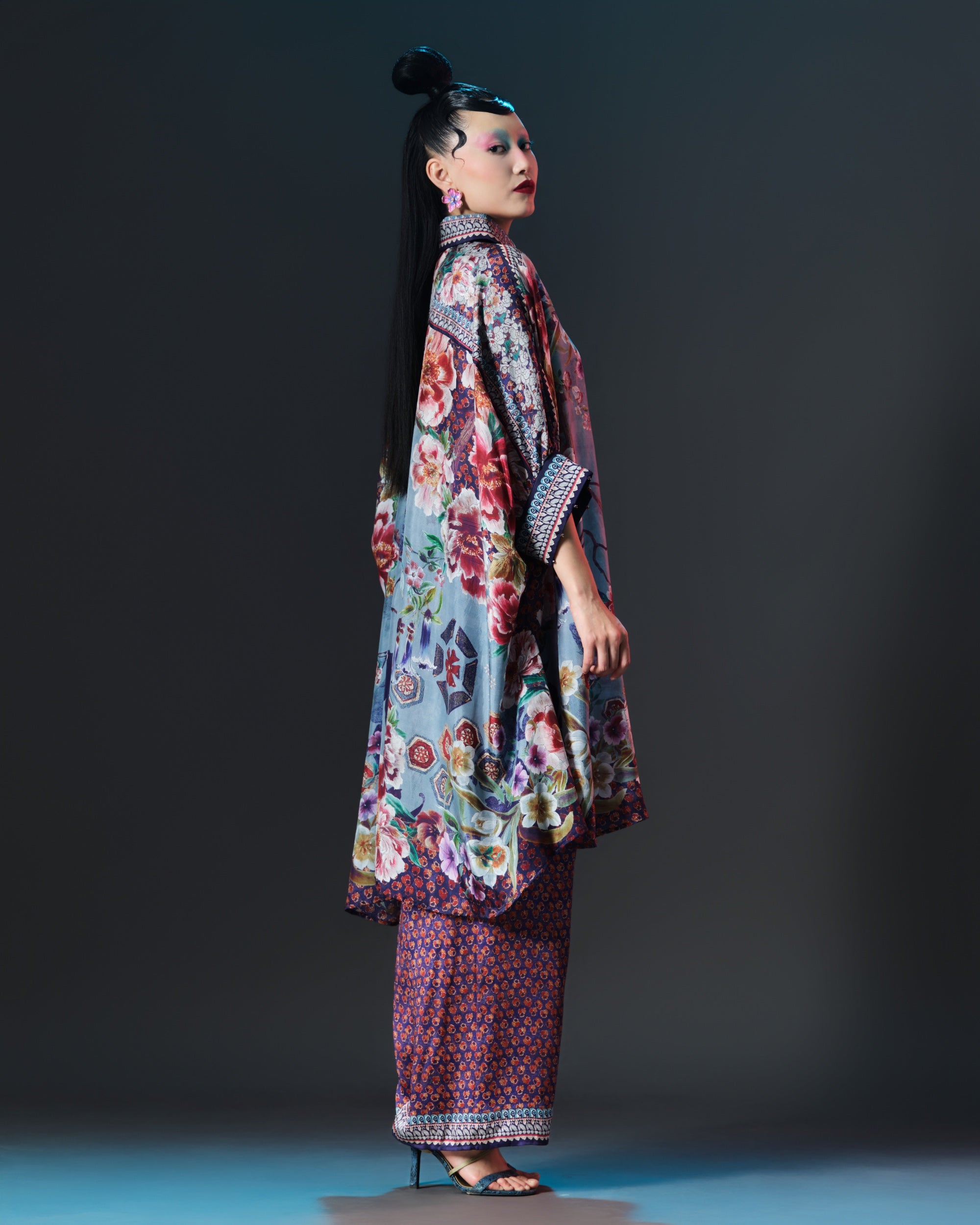 IKEBANA : KAMARA