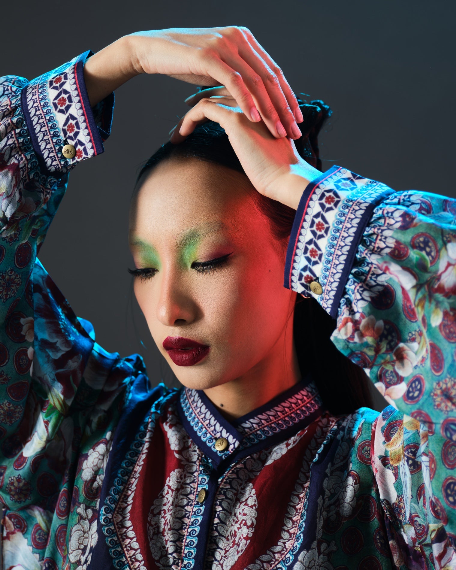 IKEBANA : NILOFER