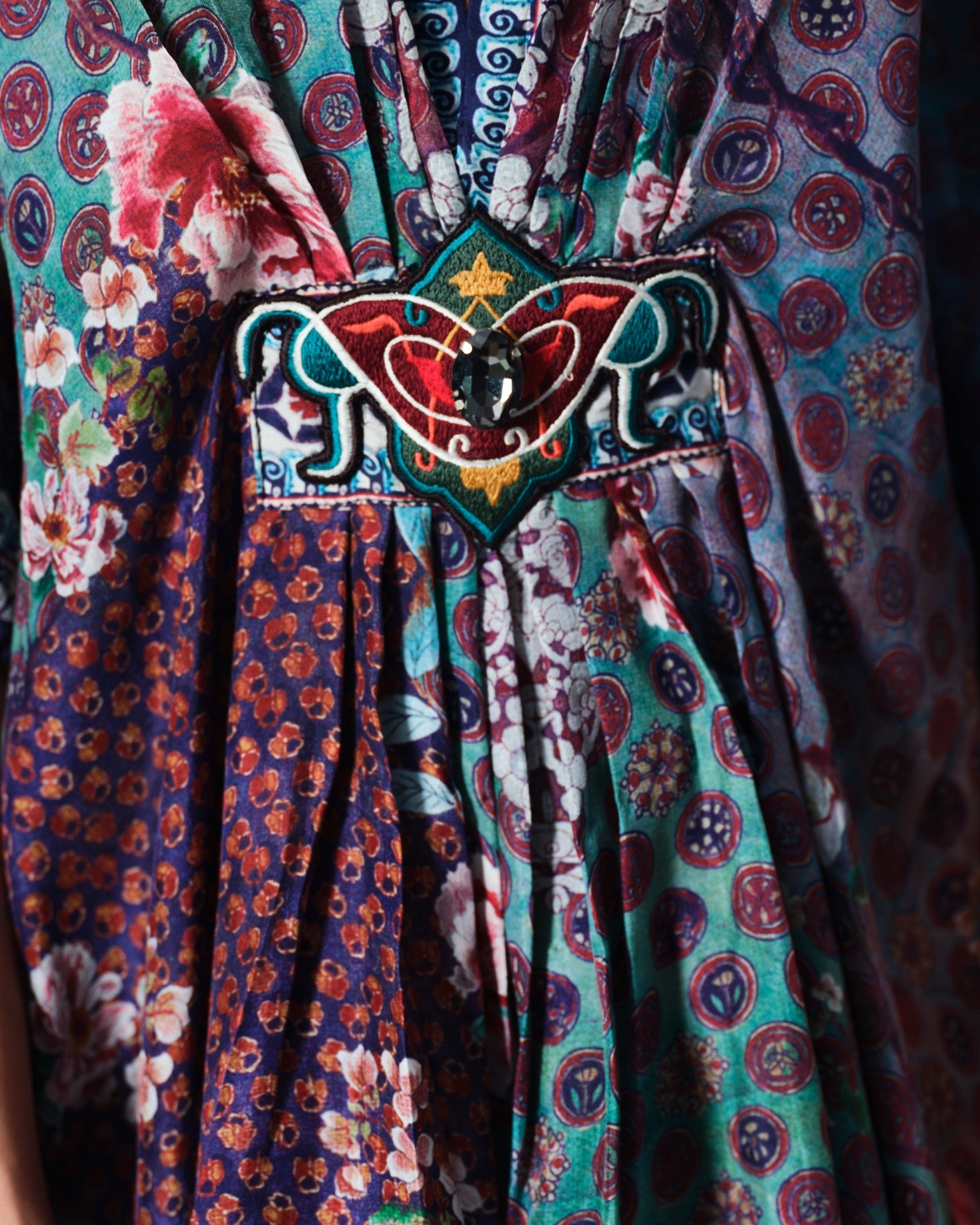 IKEBANA : INDONESIA SKIRT