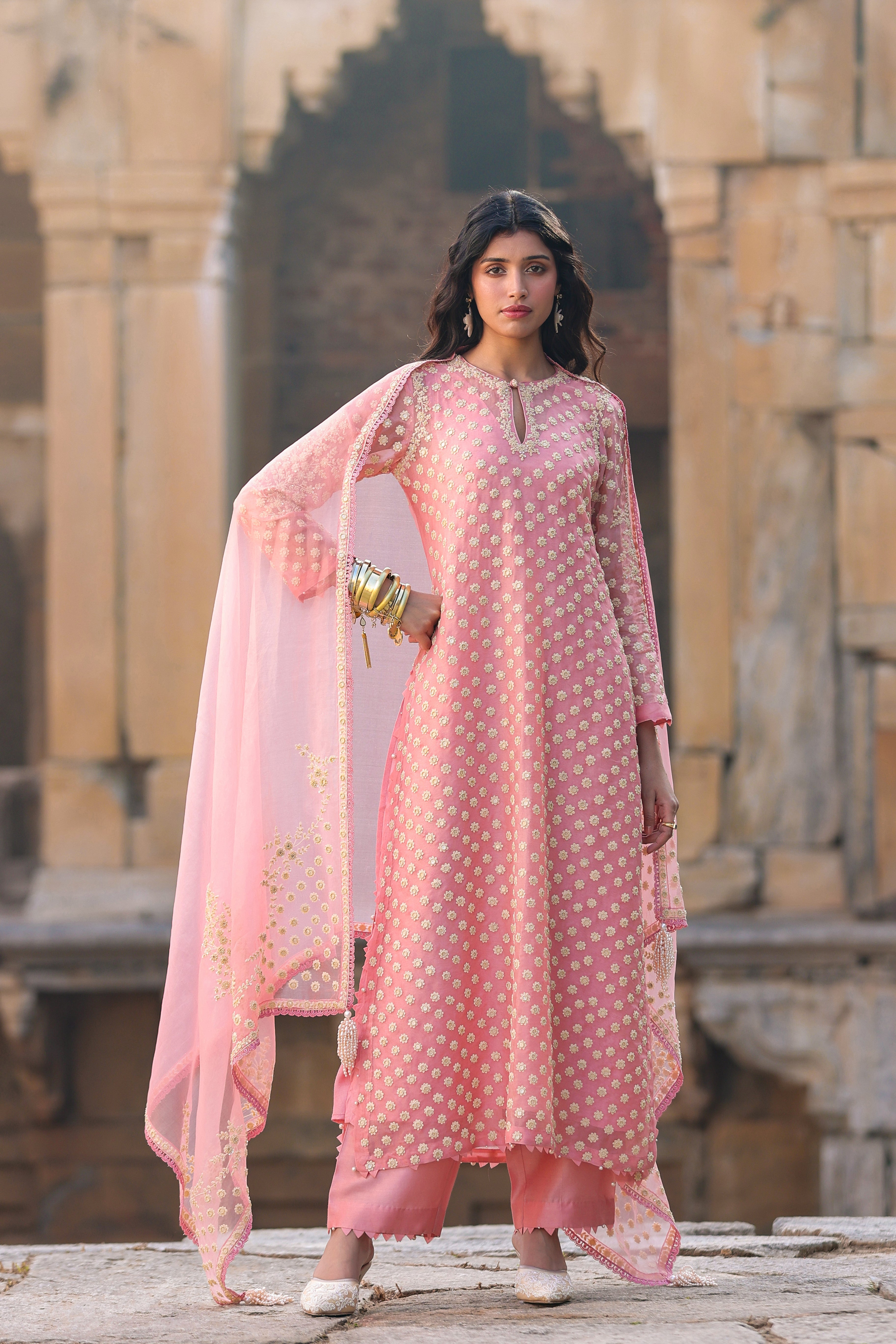 Vaayu Pink Buti Kurta Set