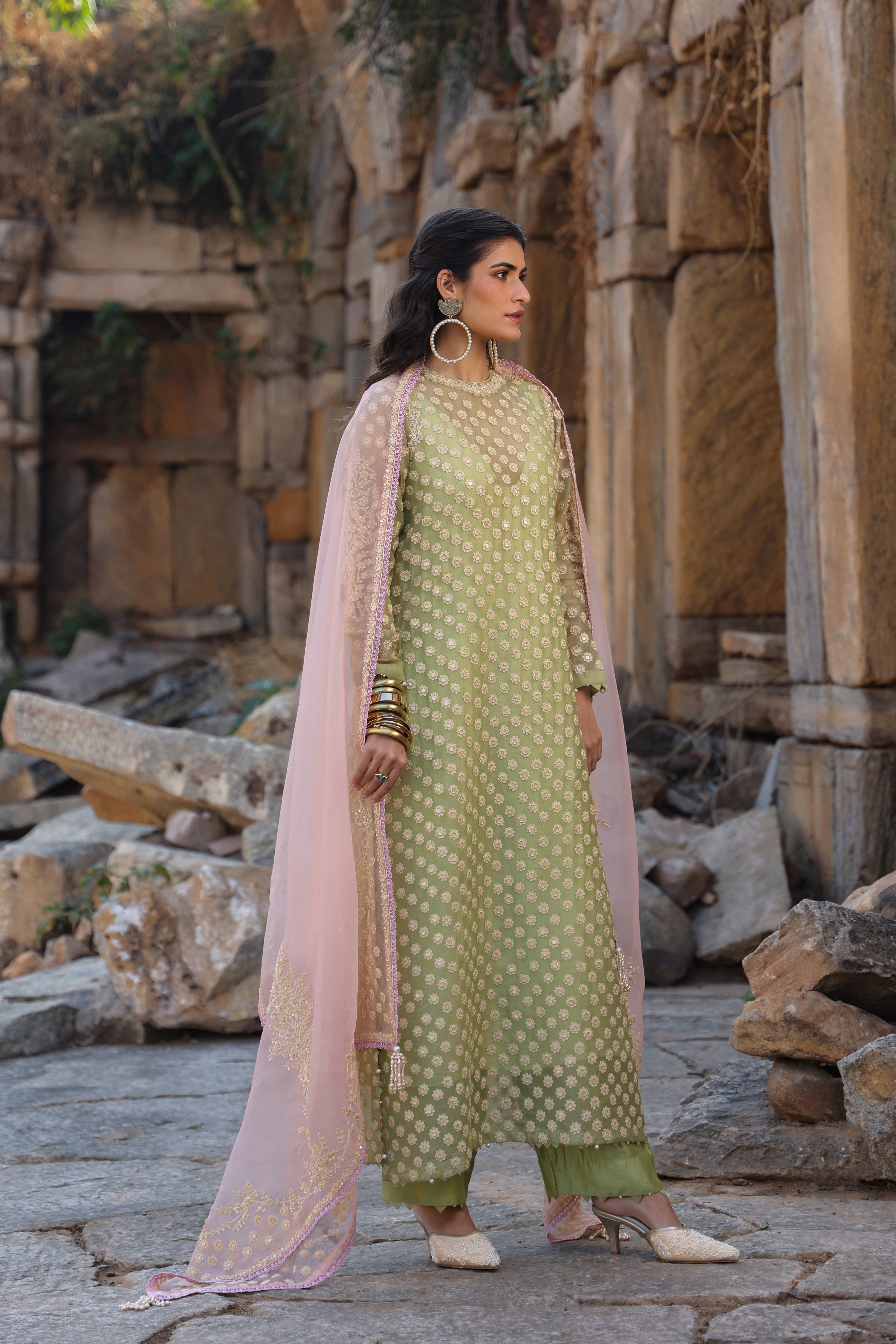 Vaayu Green Close Neck Kurta Set