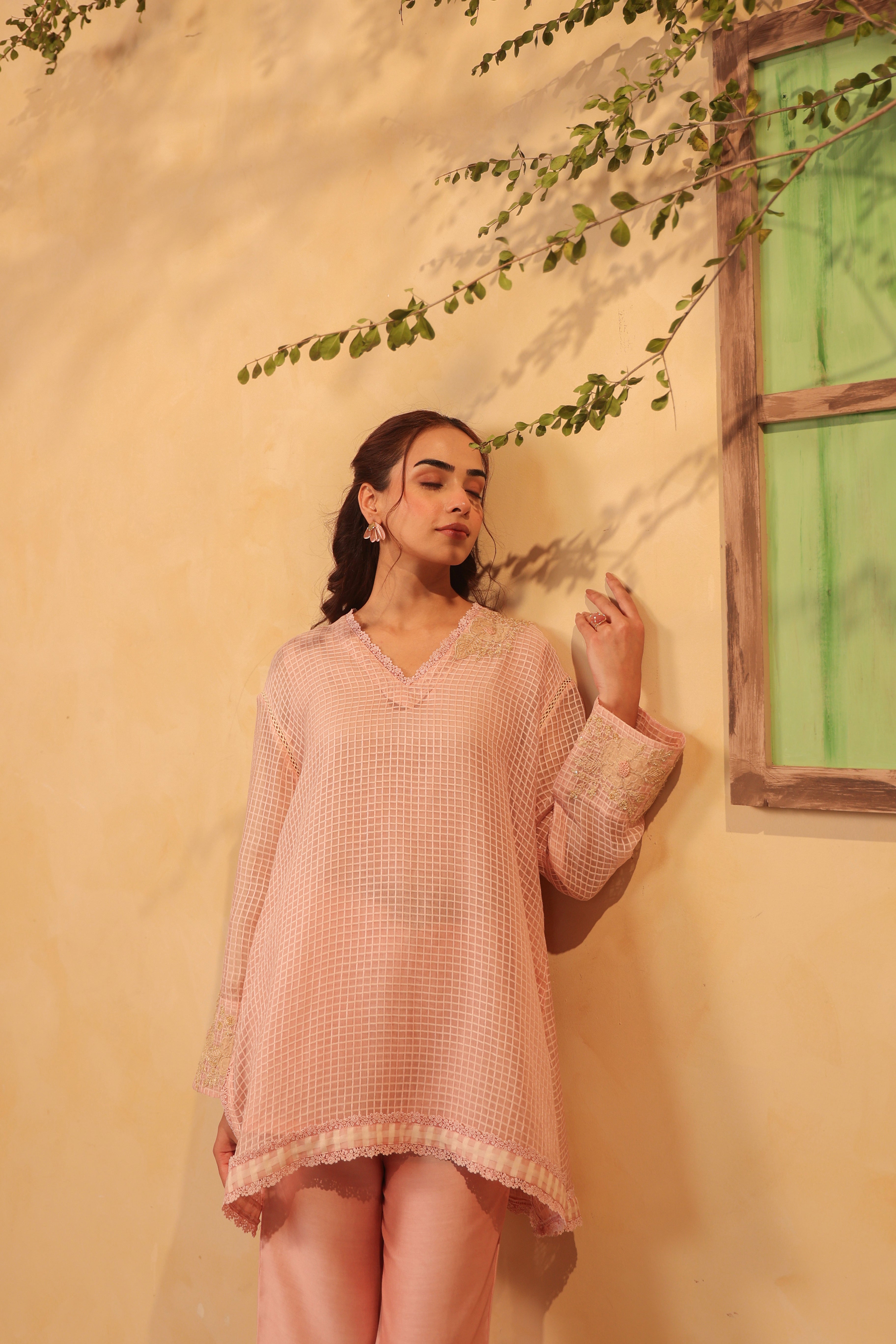 Vaayu Light Pink Applique Co-ord Set Set