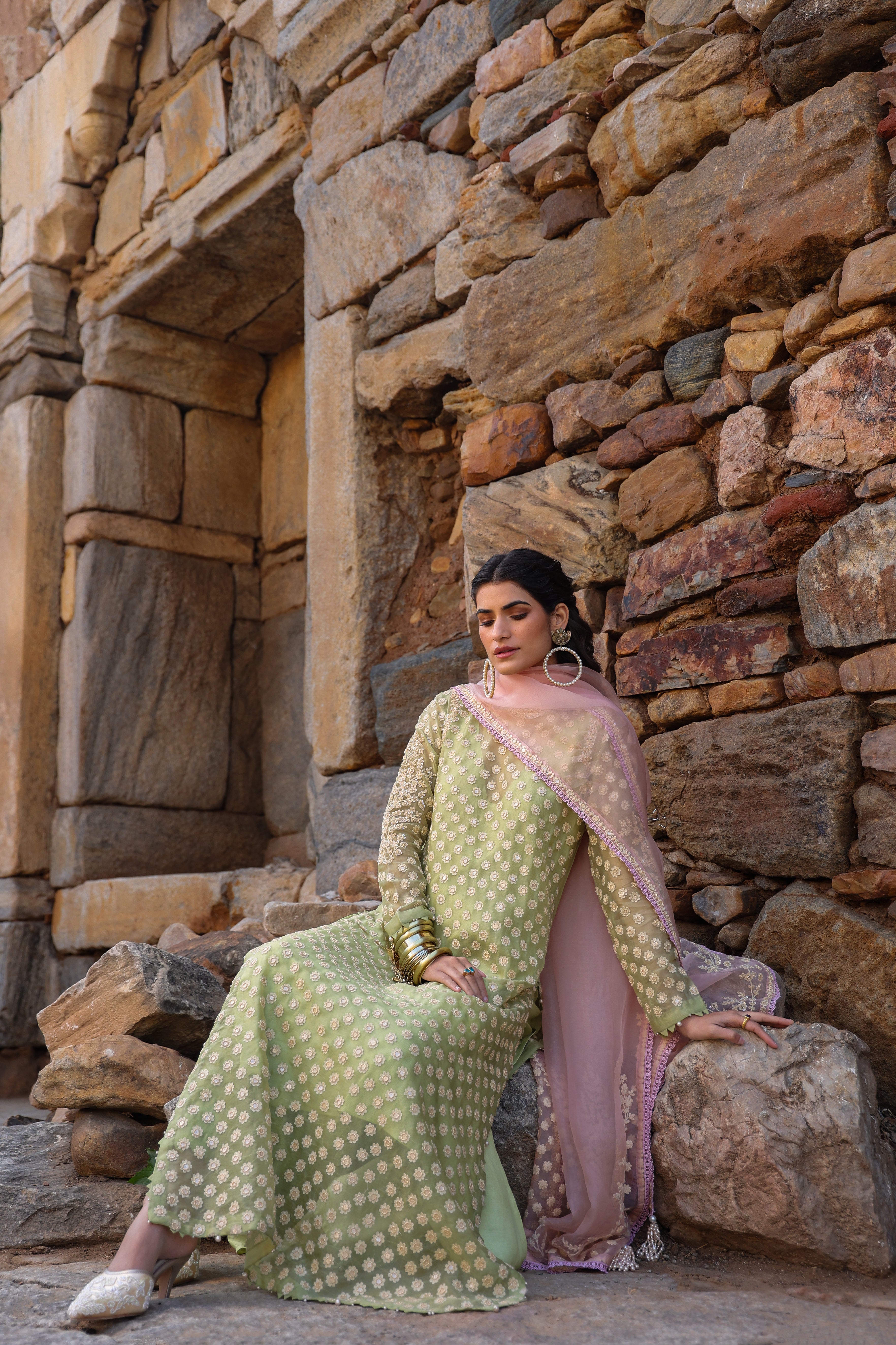 Vaayu Green Close Neck Kurta Set