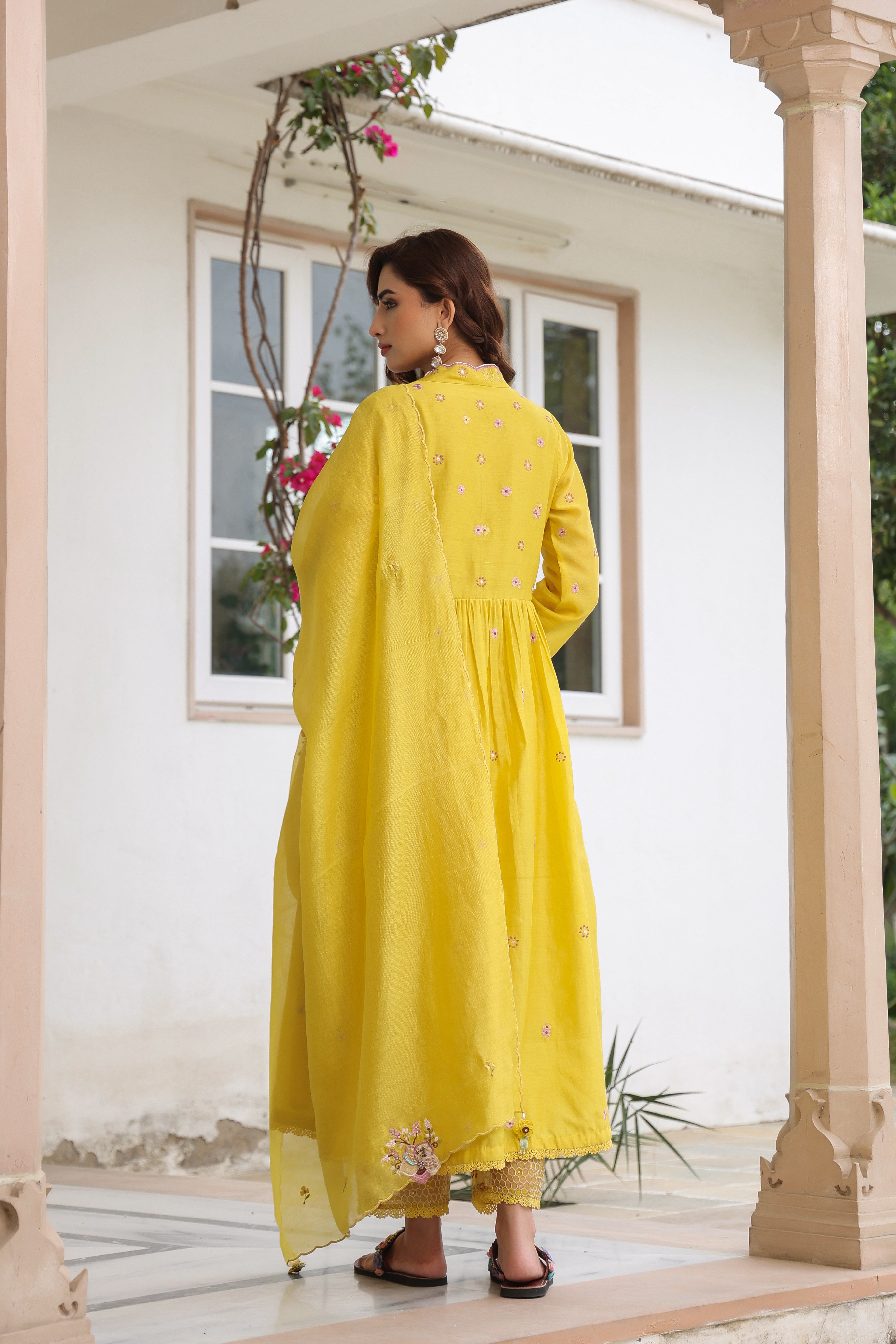 Gulzar Frockstyle Kurta Set