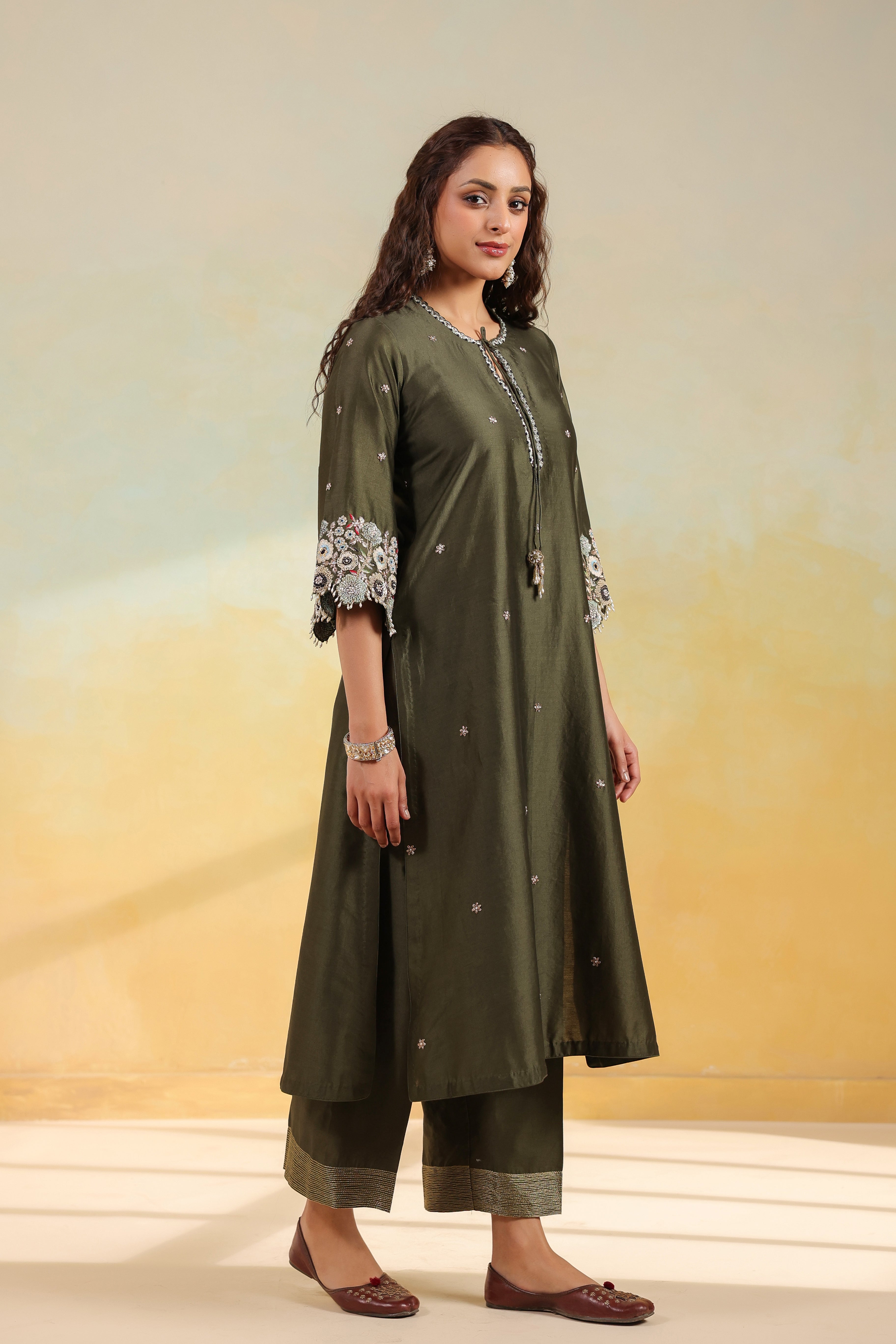 Olive Green Rose Cut Scallop Kurta Set