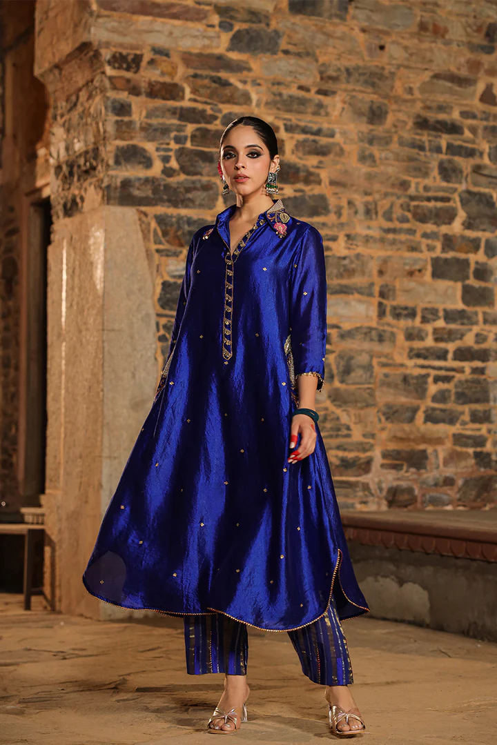 Cheent Embroidery Solid Collar Pocket Kurta Set