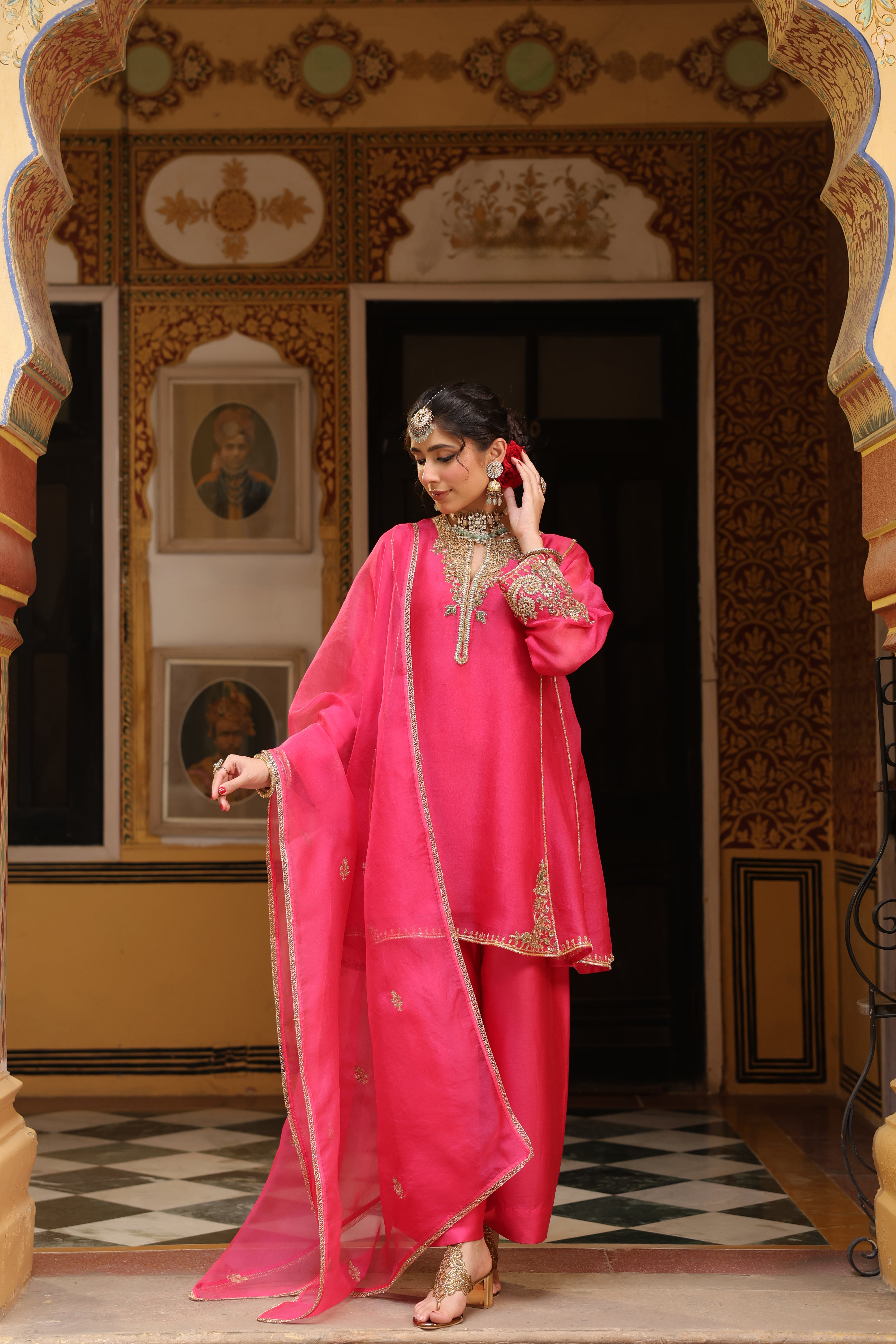 Ahista Pink Pheran Short Kurta Set