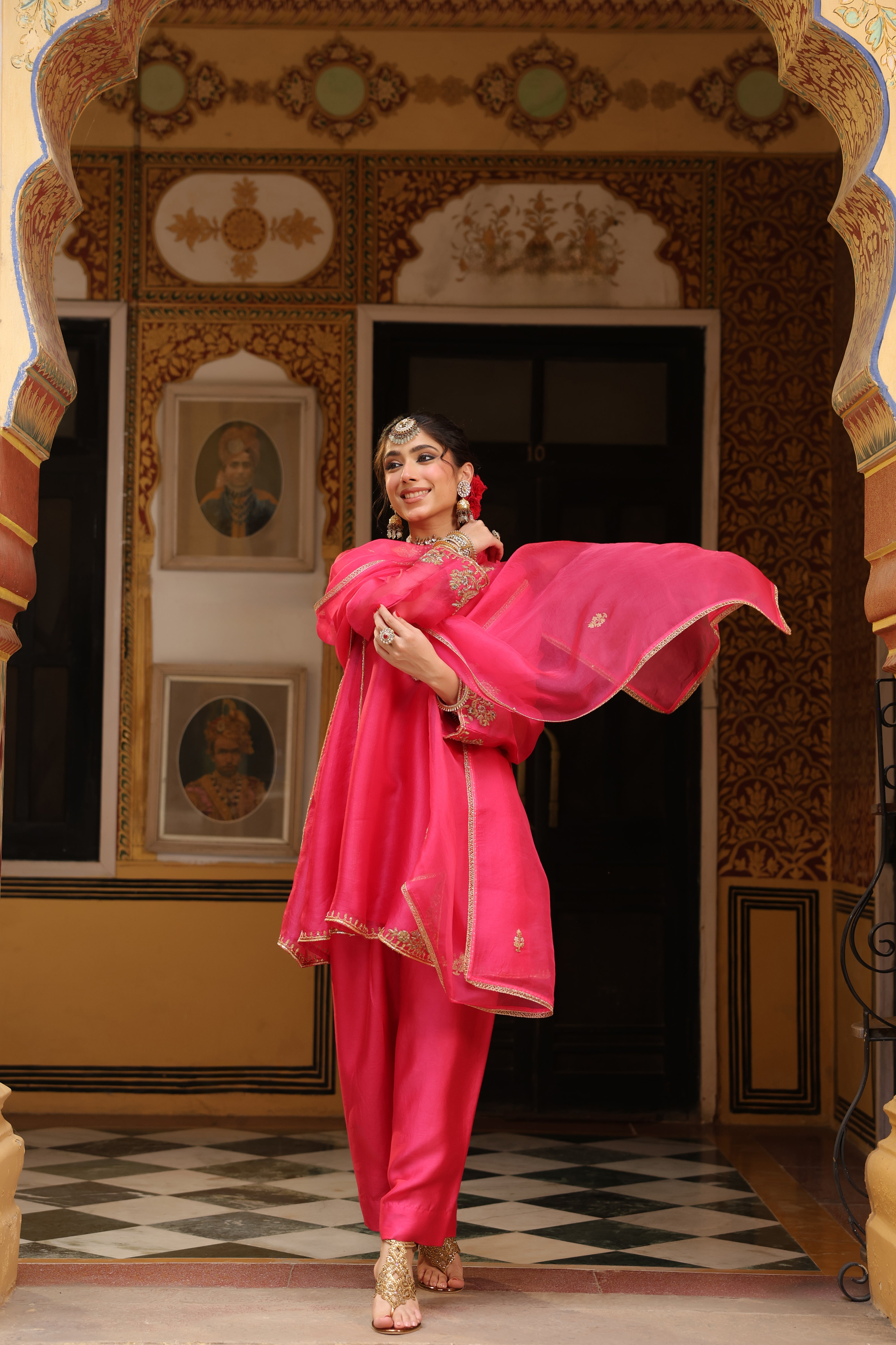 Ahista Pink Pheran Short Kurta Set