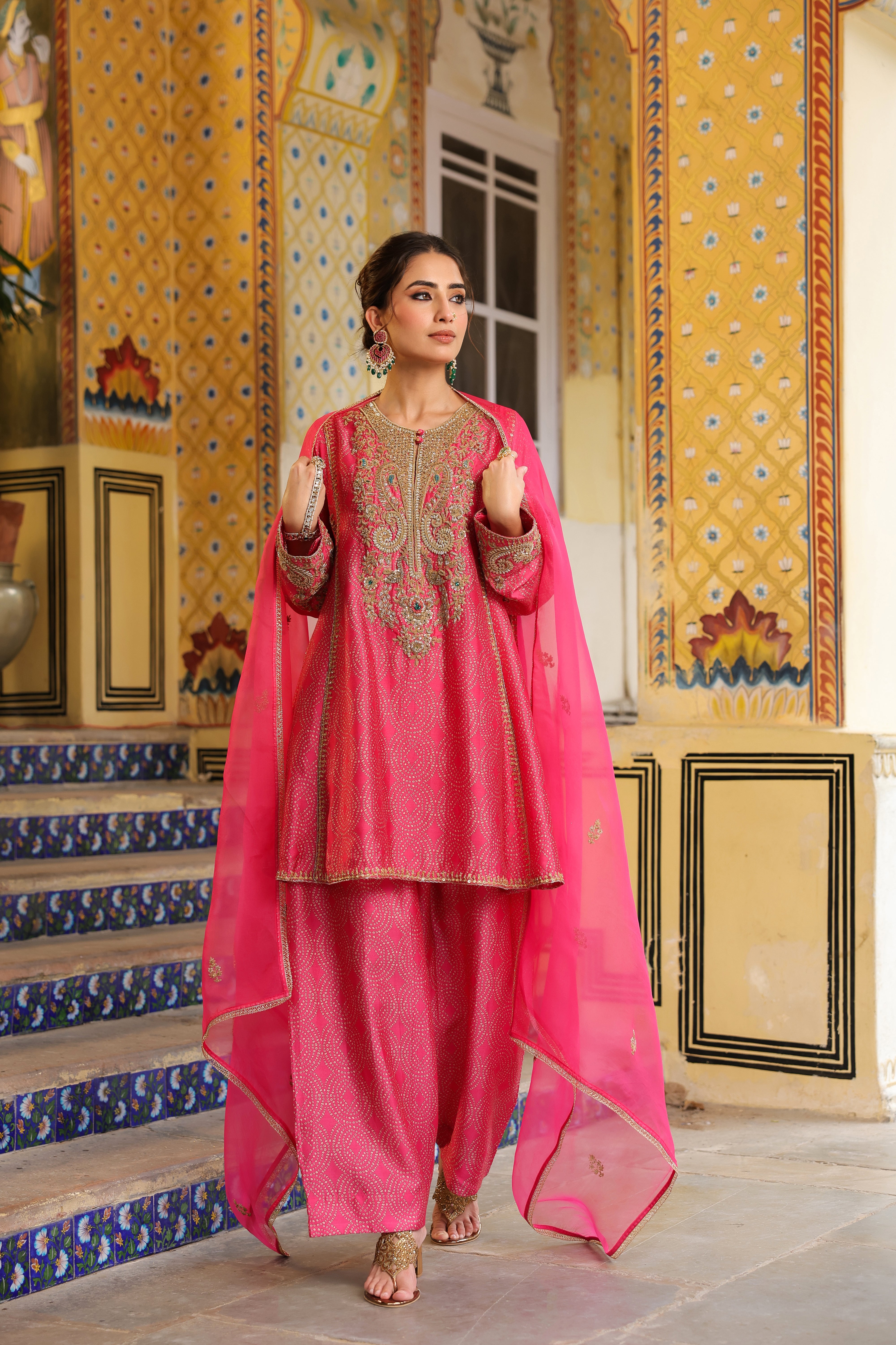 Ahista Pink Printed Pheran Short Kurta Set