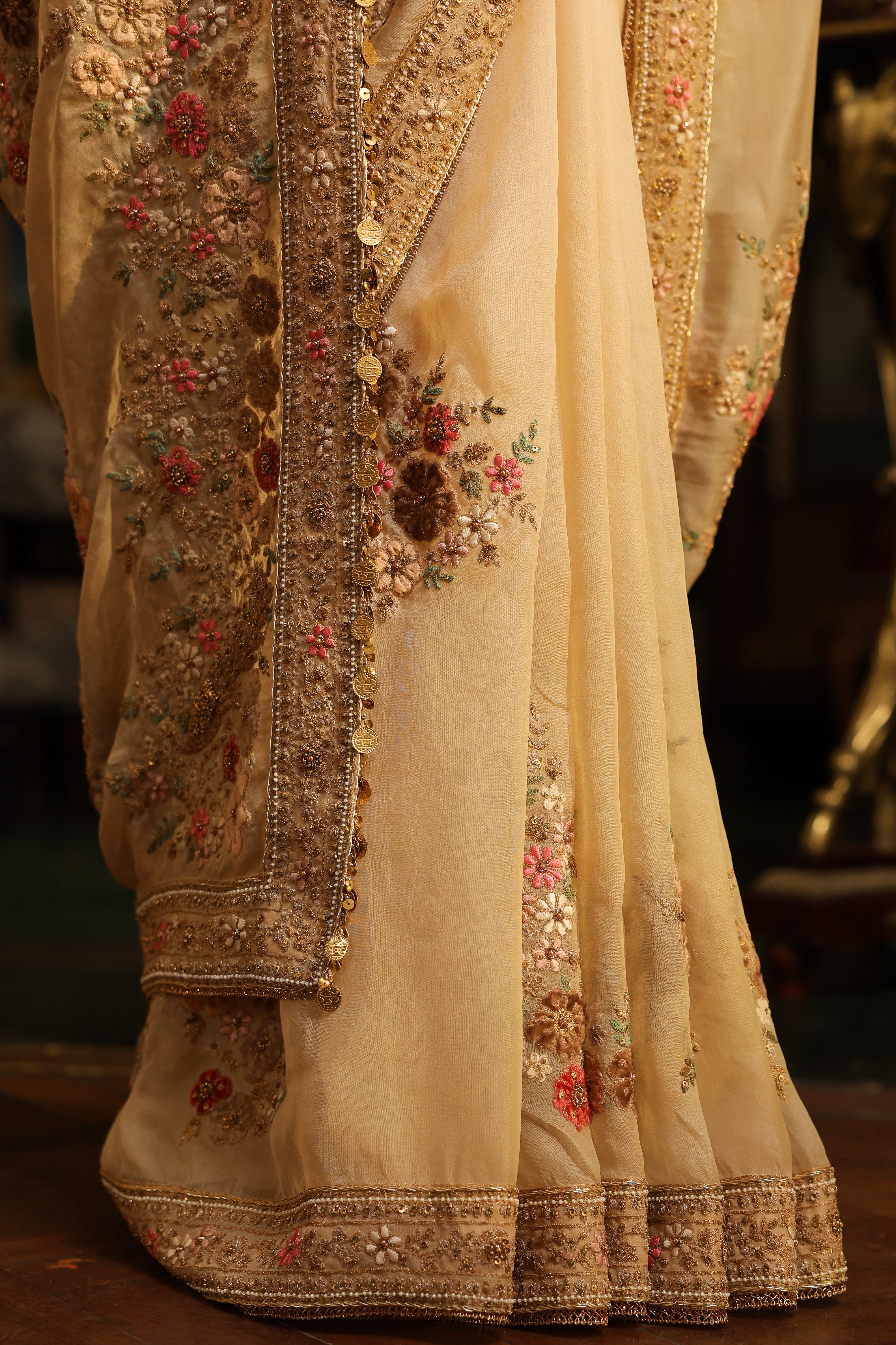 Ahista Ivory Mayur Applique Saree Set