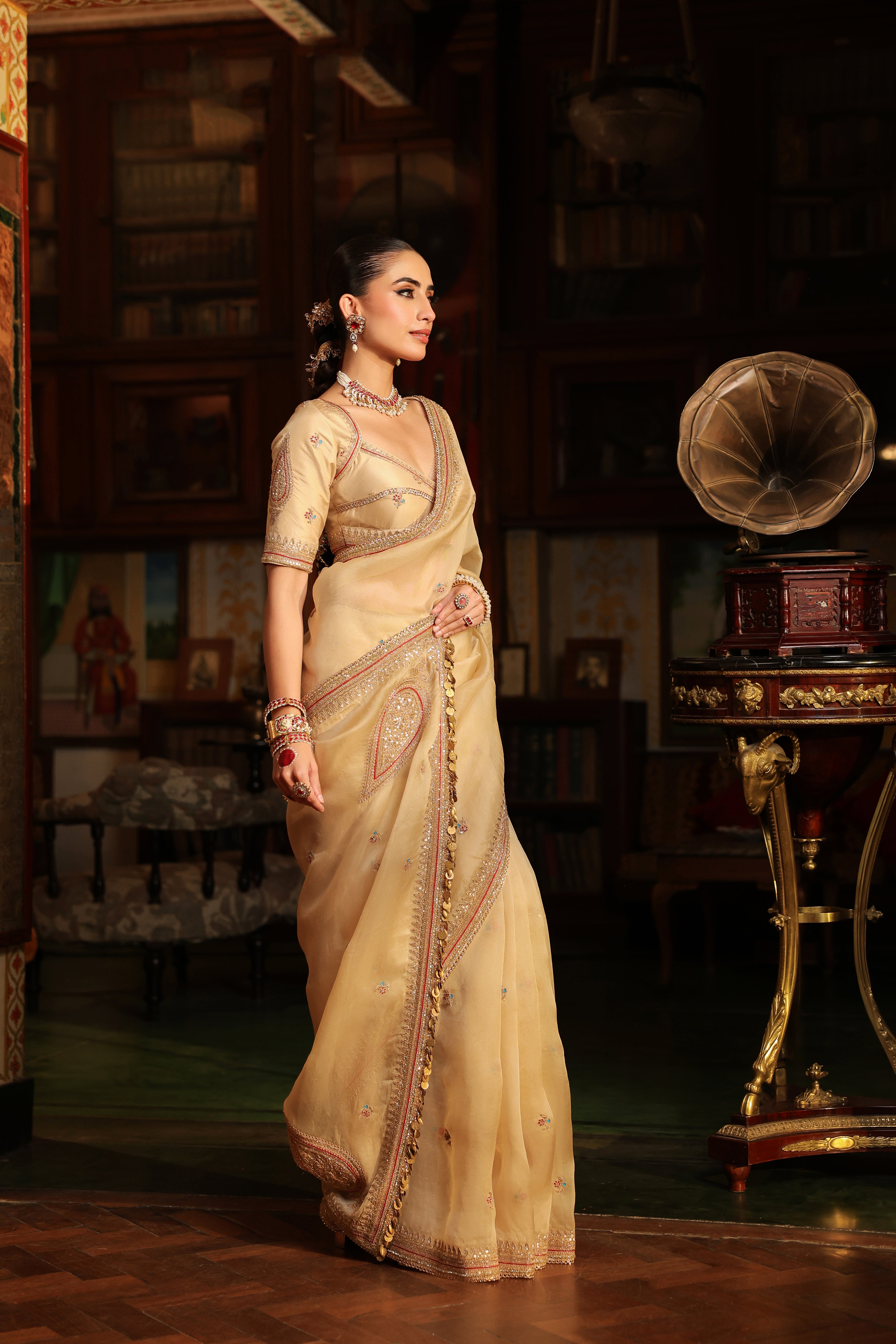 Ahista Ivory Patti Buta Saree Set