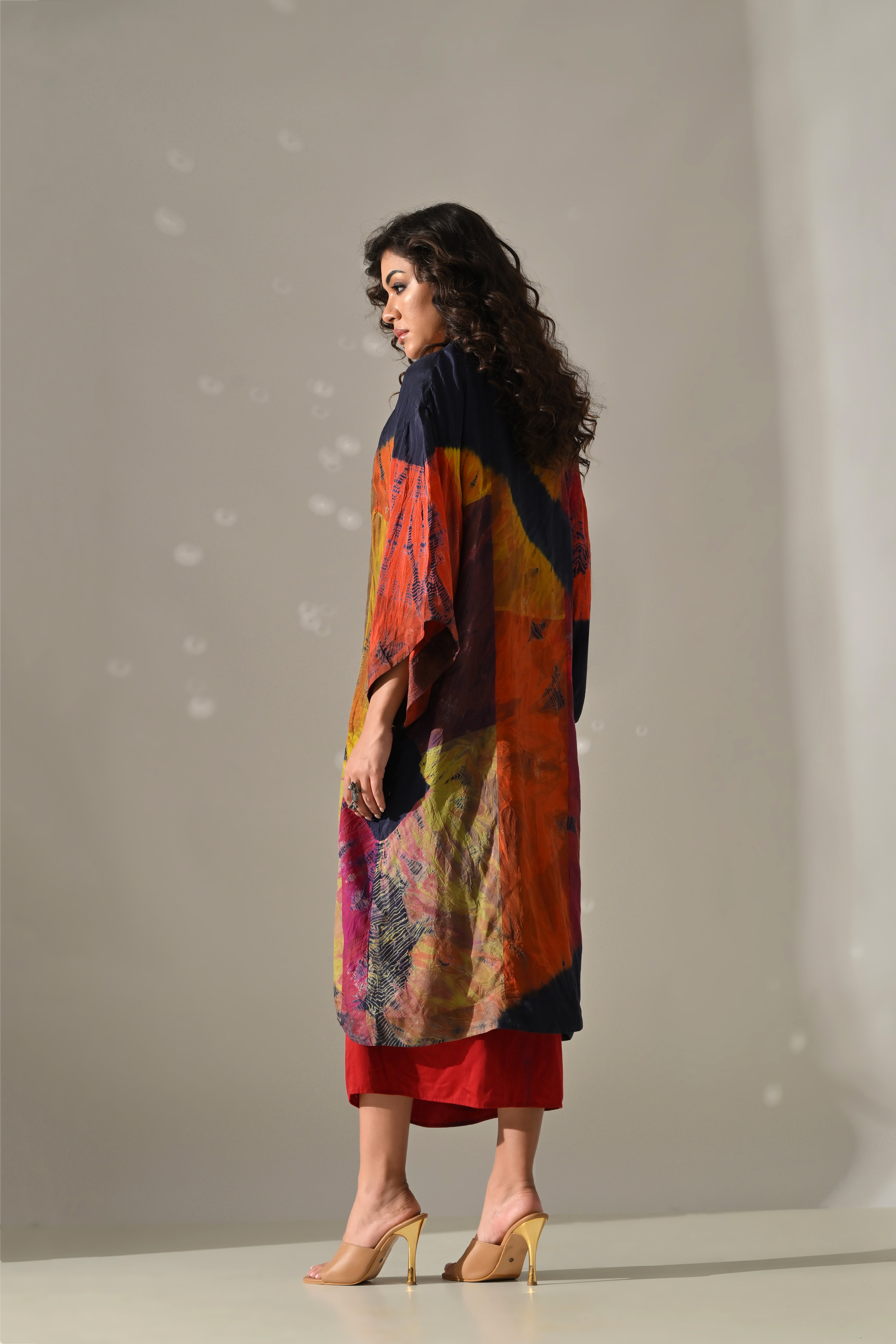 Red Multi Patchwork And Placement Tie Dye Cape Set