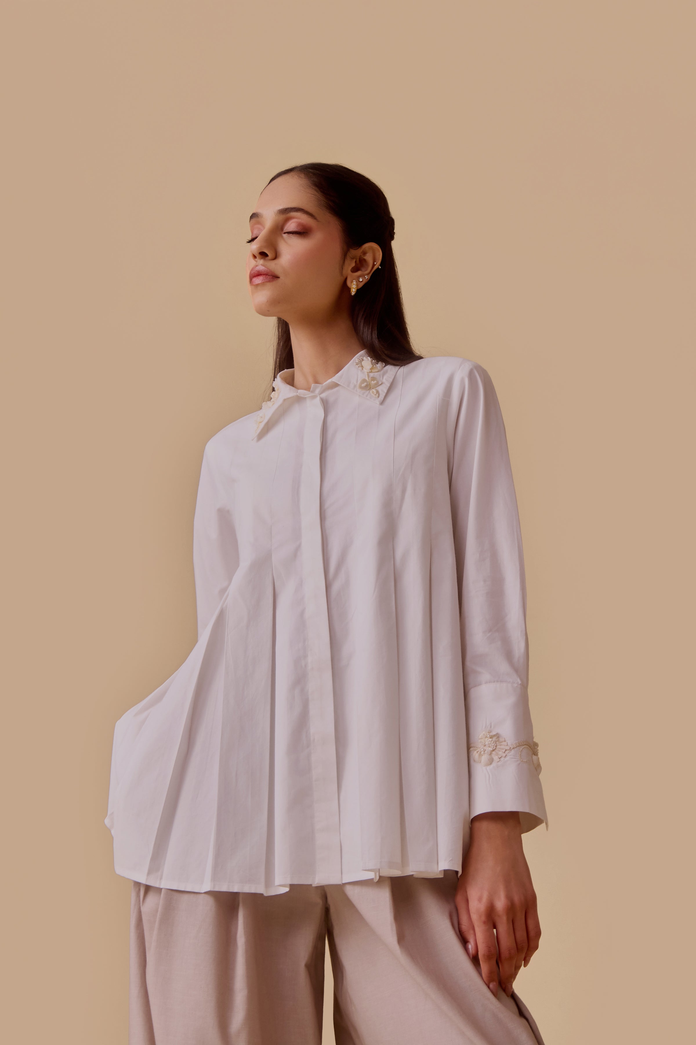 Eda White signature top