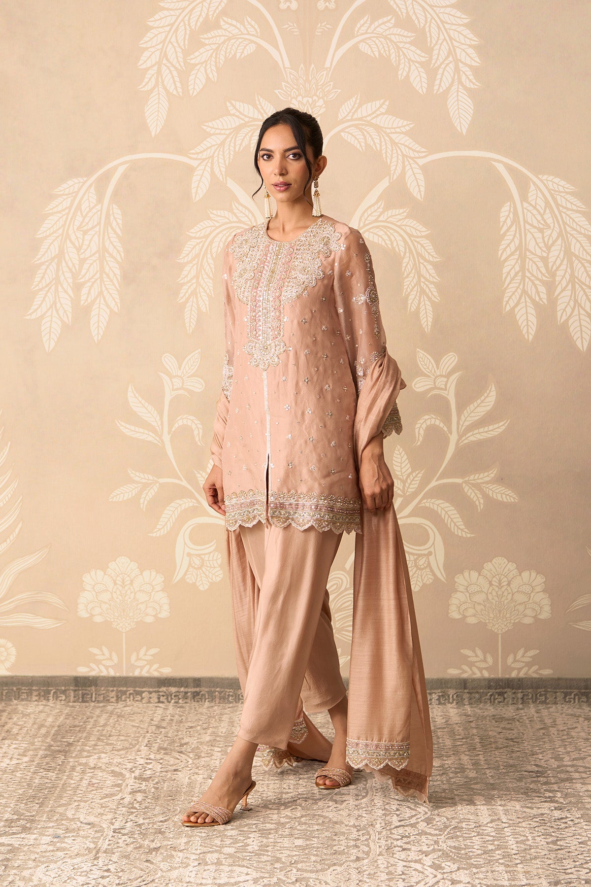 Zehn 
Kurta Salwar Set