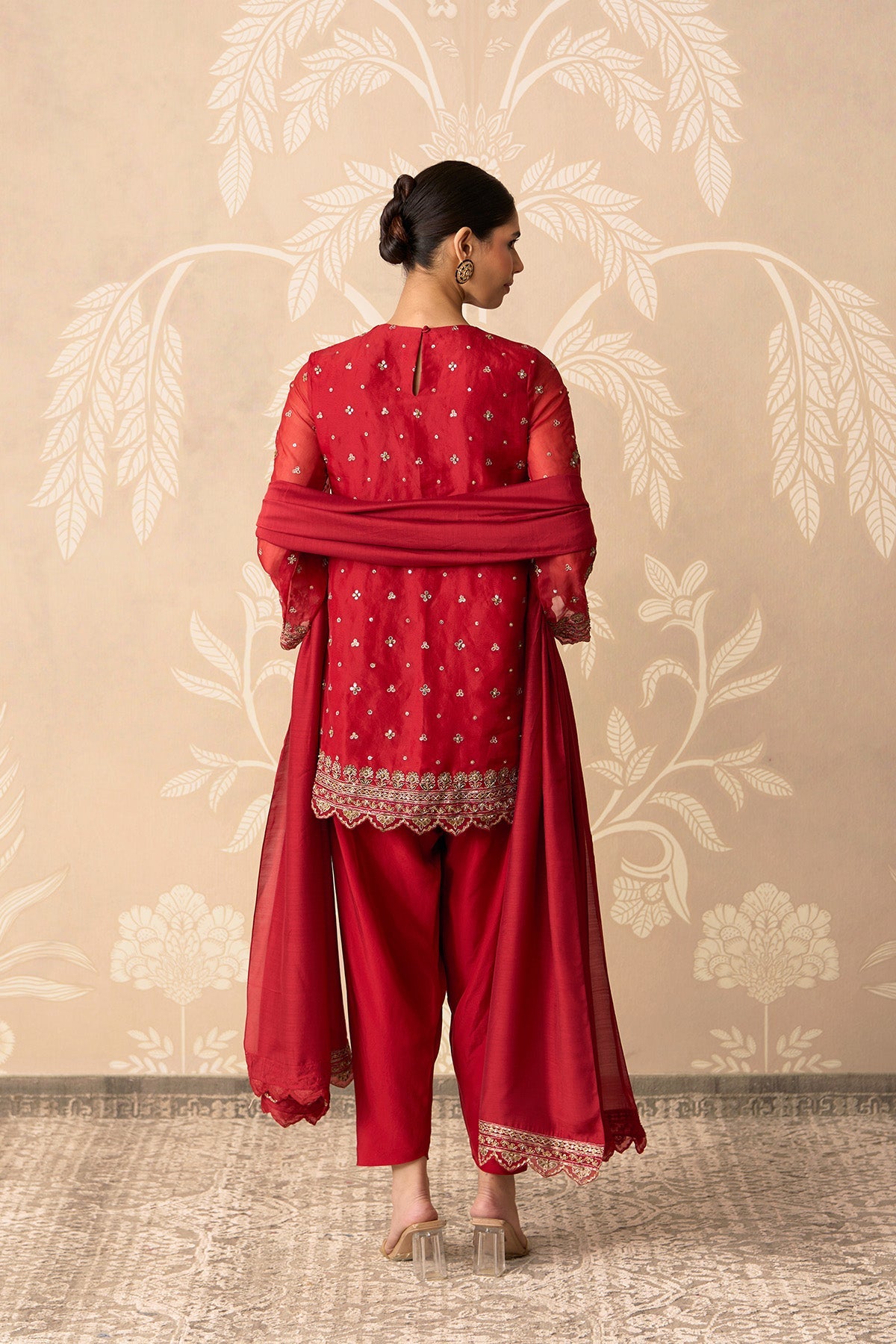 Suroor
Kurta Salwar Set