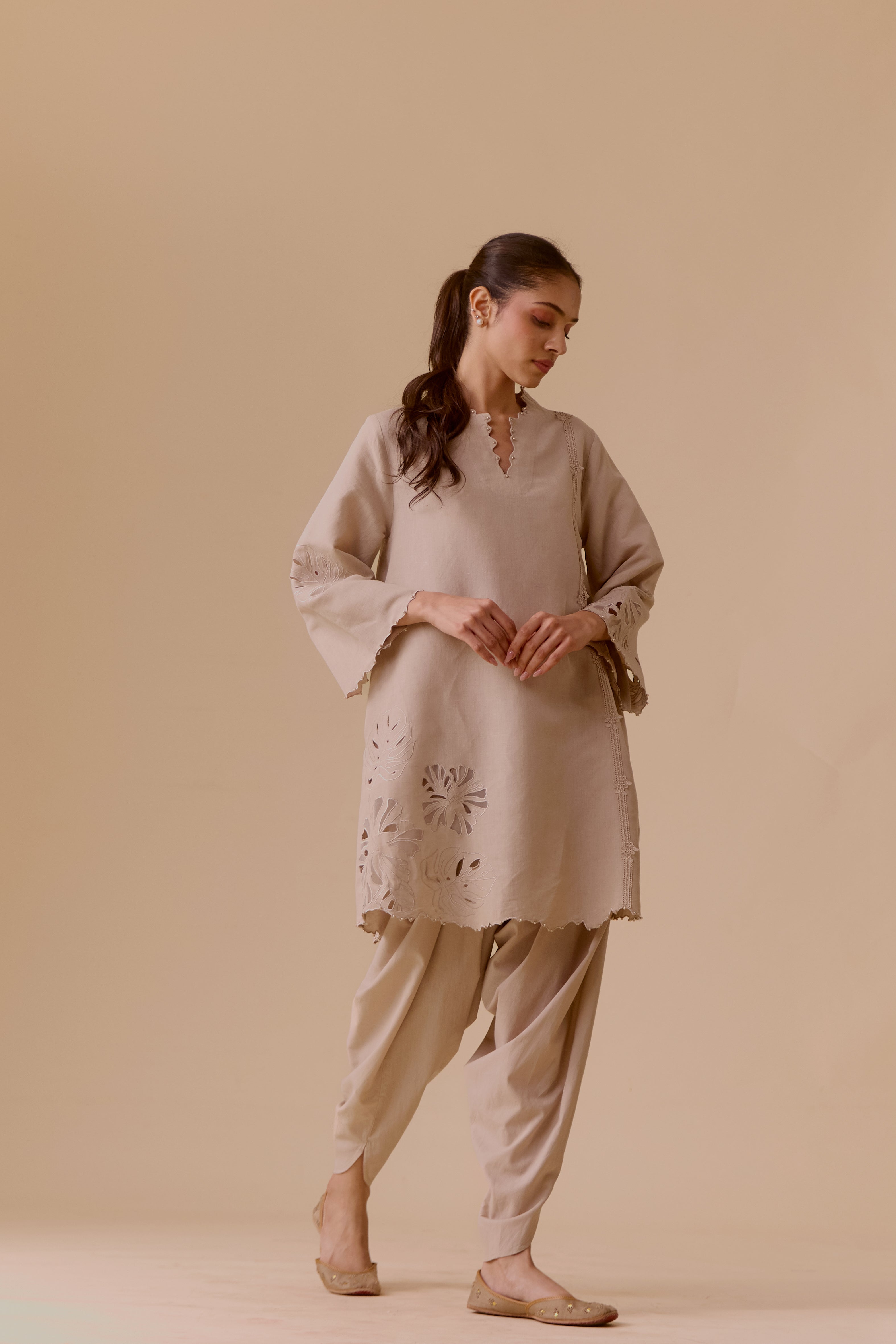 Resham Sand choga style kurta set